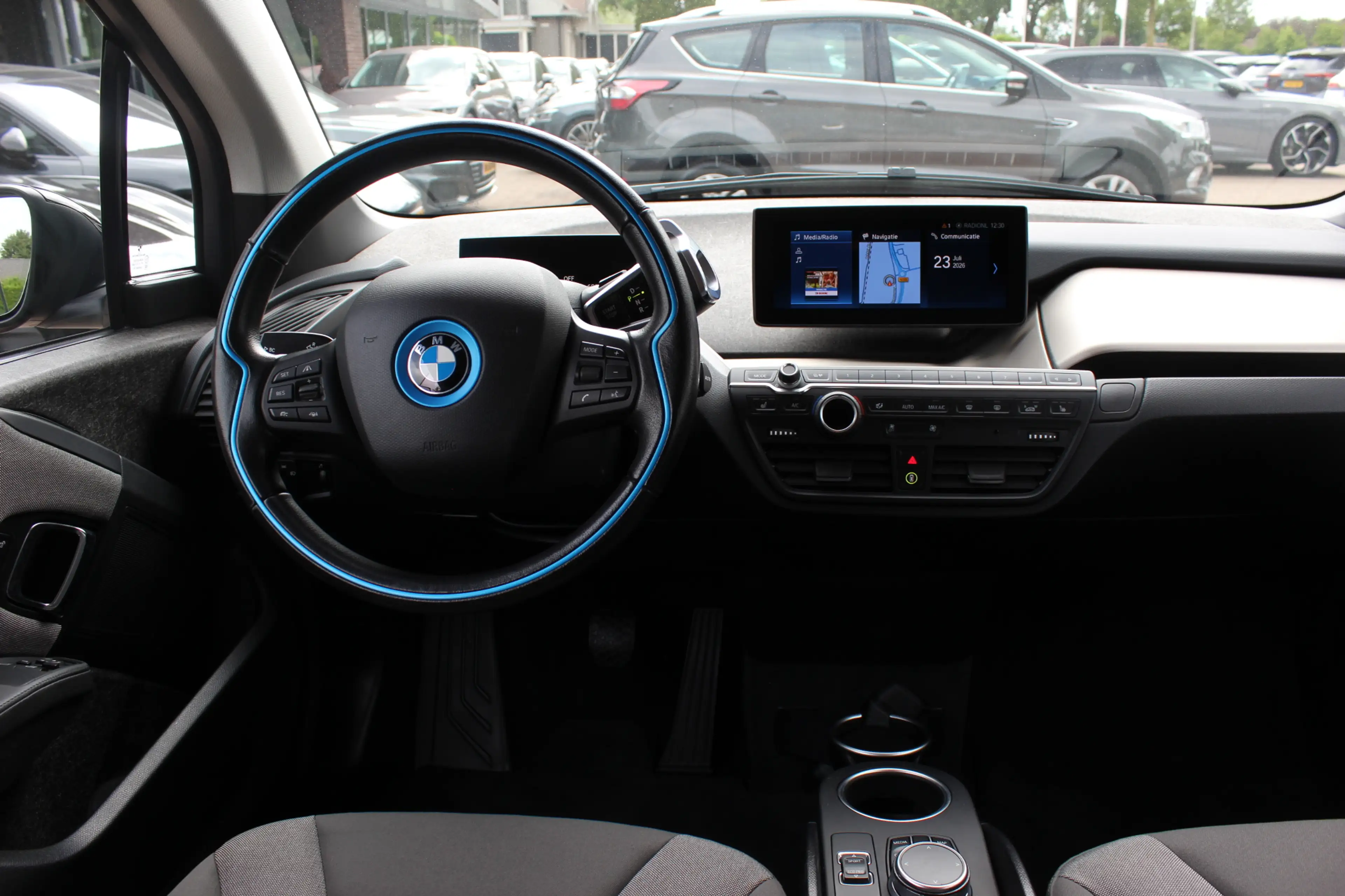 BMW i3 S Executive Edition 120Ah 42 kWh / SoH 89,4% / Cam — photo 10