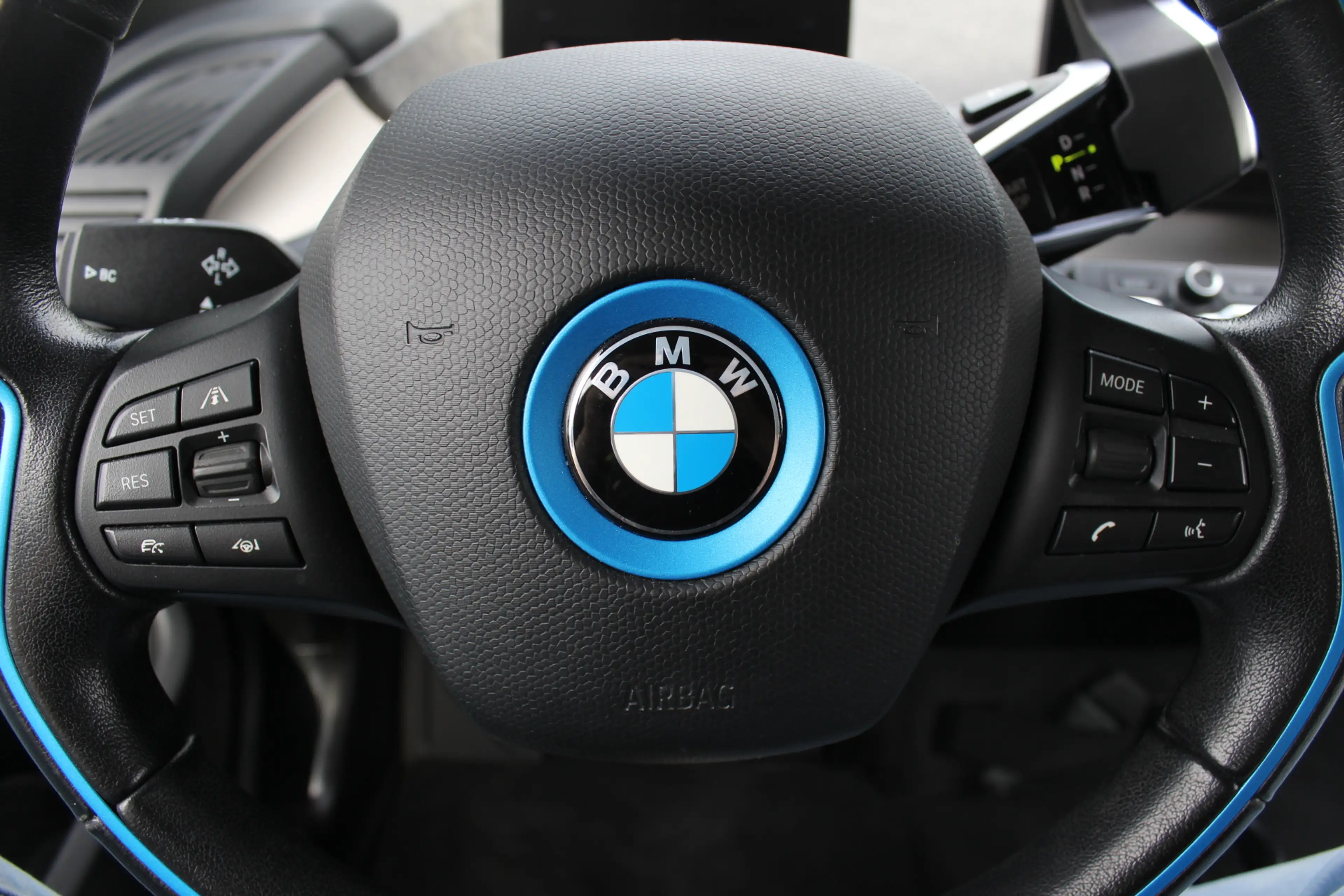 BMW i3 S Executive Edition 120Ah 42 kWh / SoH 89,4% / Cam — photo 32