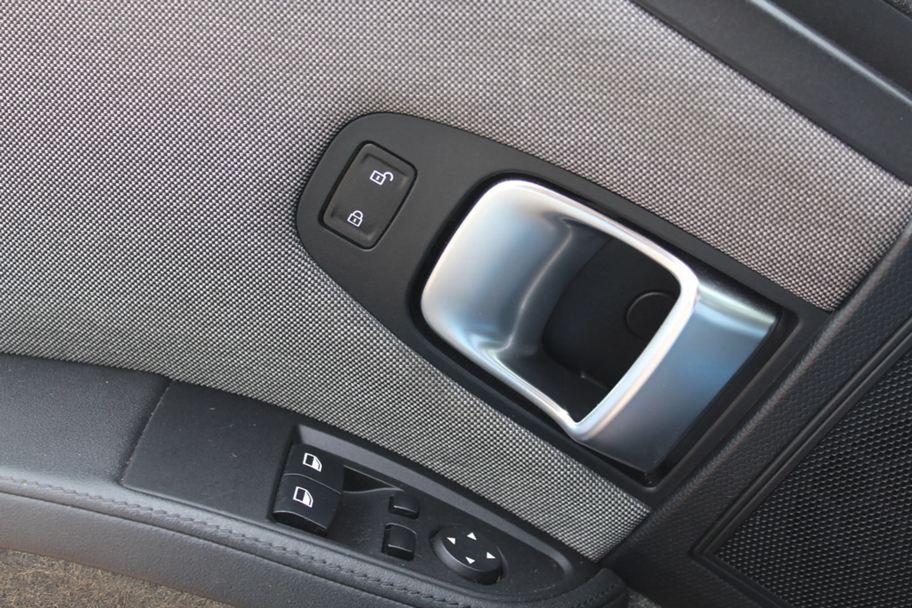 BMW i3 S Executive Edition 120Ah 42 kWh / SoH 89,4% / Cam — photo 35
