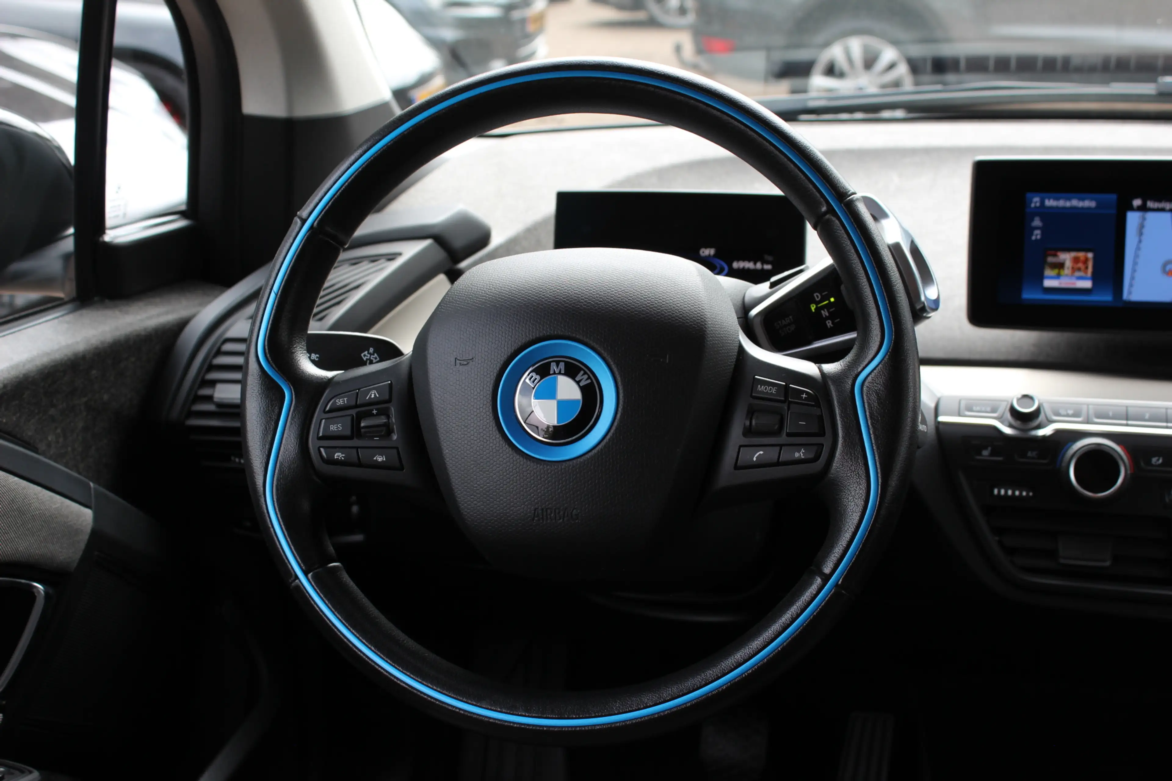 BMW i3 S Executive Edition 120Ah 42 kWh / SoH 89,4% / Cam — photo 16