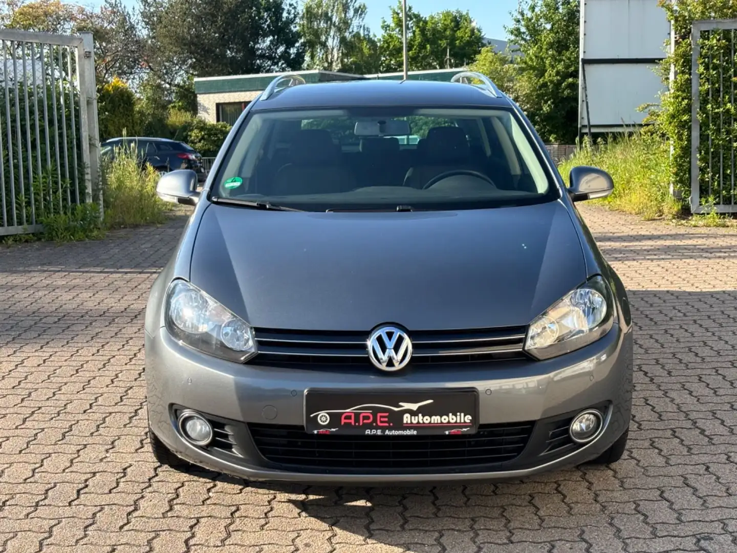 Volkswagen Golf VI Variant 1.6 TDI 1 Hand Tüv/Au NEU Gris - 2