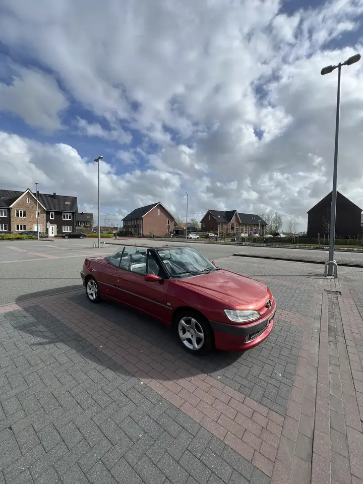 Peugeot 306 Cabriolet 1.6 Saint Tropez, foto 2