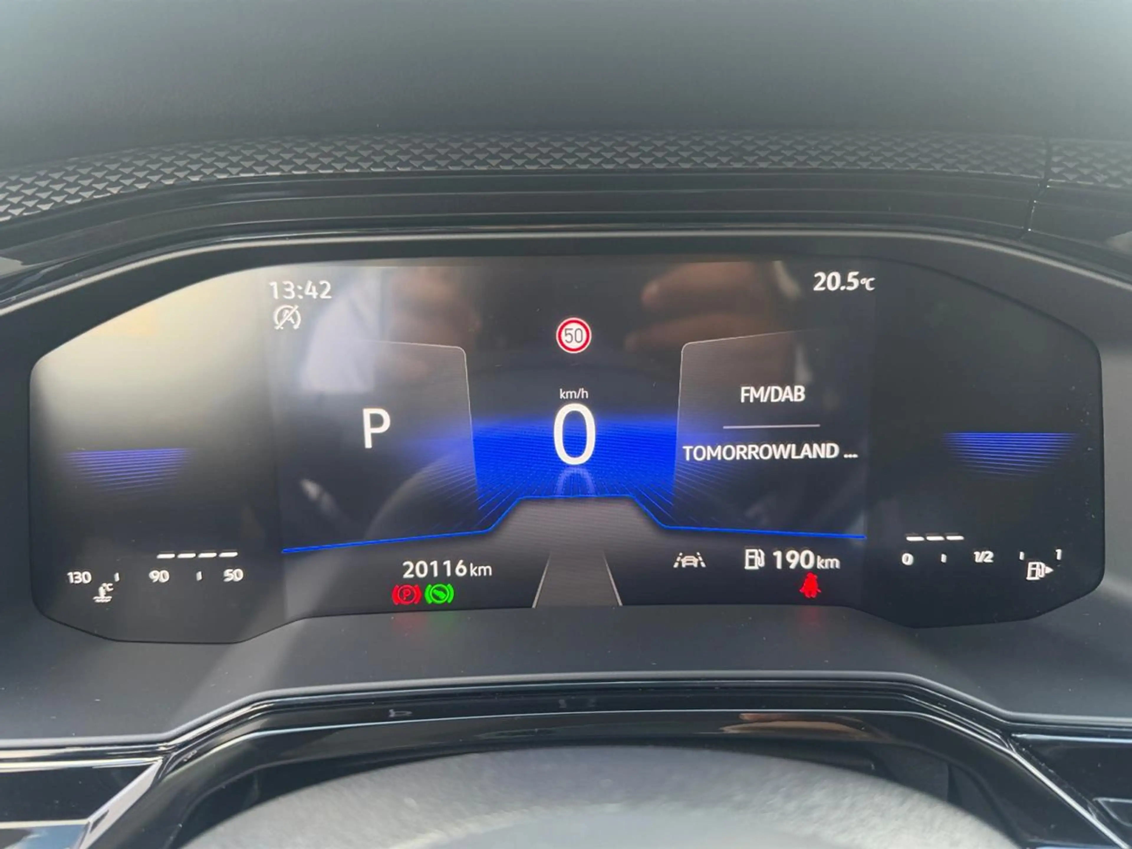 Volkswagen Taigo 1.0 TSI Life AUTOMAAT /// Achteruitrijcamera /// Adaptieve cruise controle /// Lane assist — photo 13
