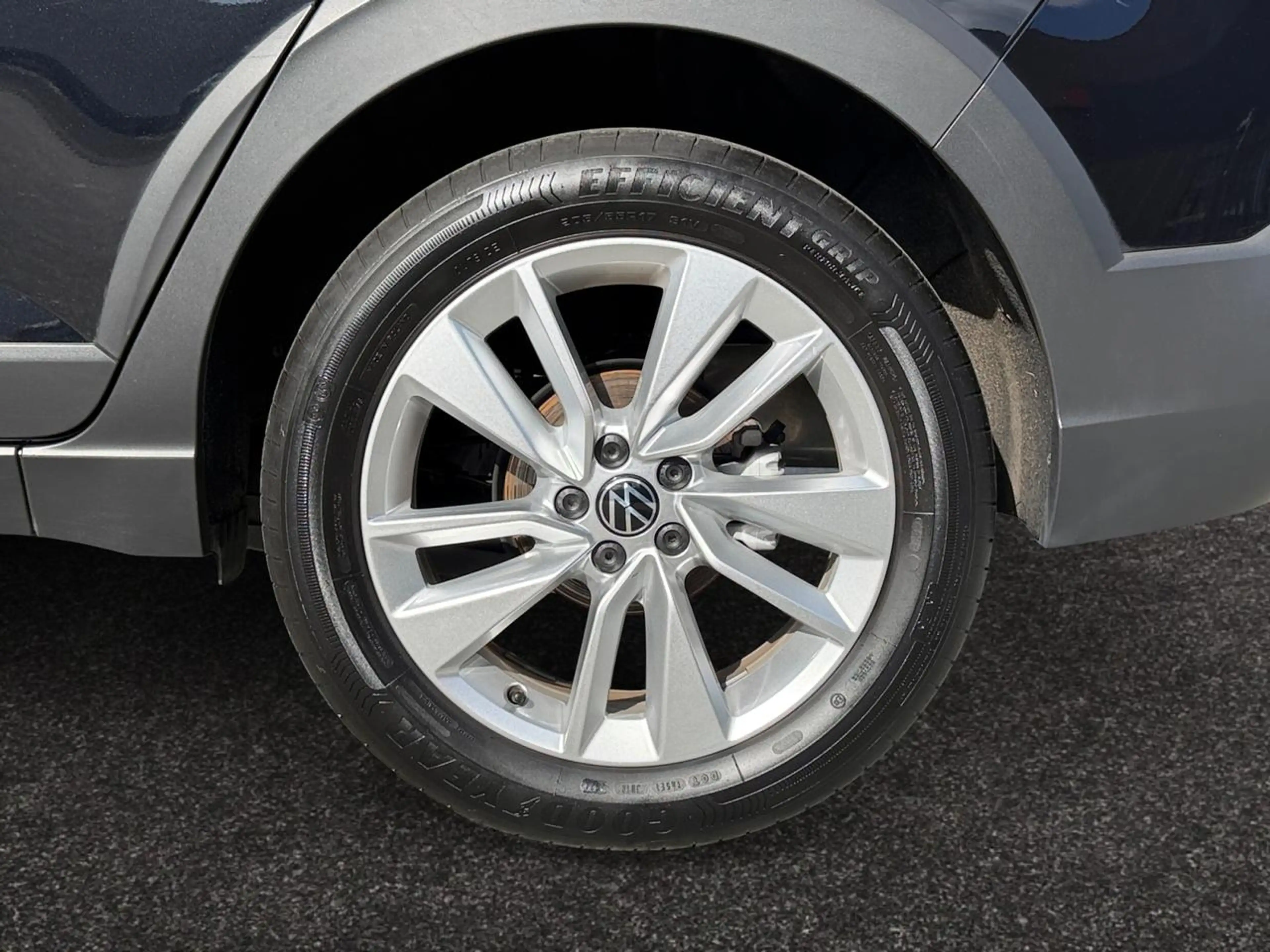 Volkswagen Taigo 1.0 TSI Life AUTOMAAT /// Achteruitrijcamera /// Adaptieve cruise controle /// Lane assist — photo 2
