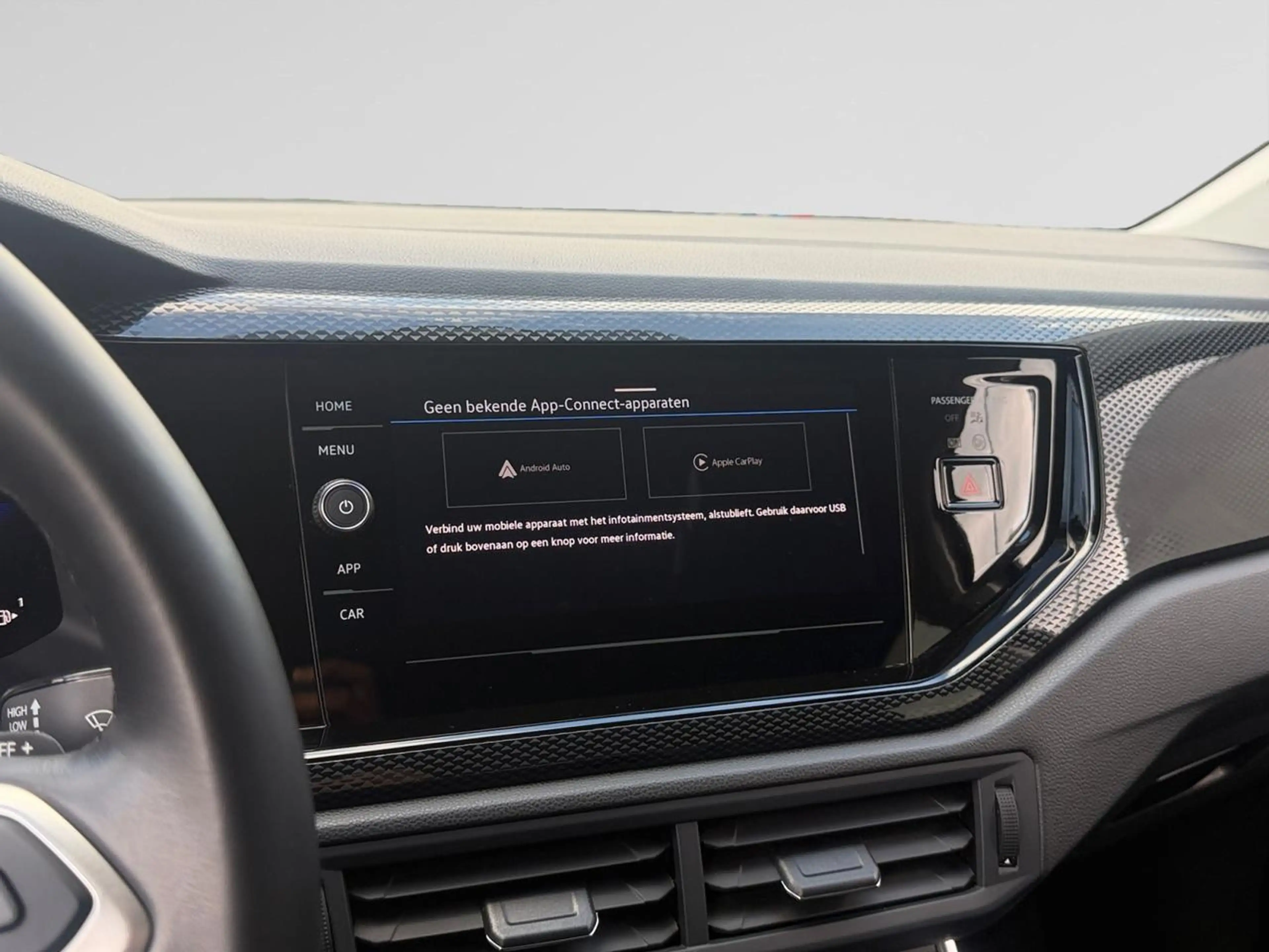 Volkswagen Taigo 1.0 TSI Life AUTOMAAT /// Achteruitrijcamera /// Adaptieve cruise controle /// Lane assist — photo 15
