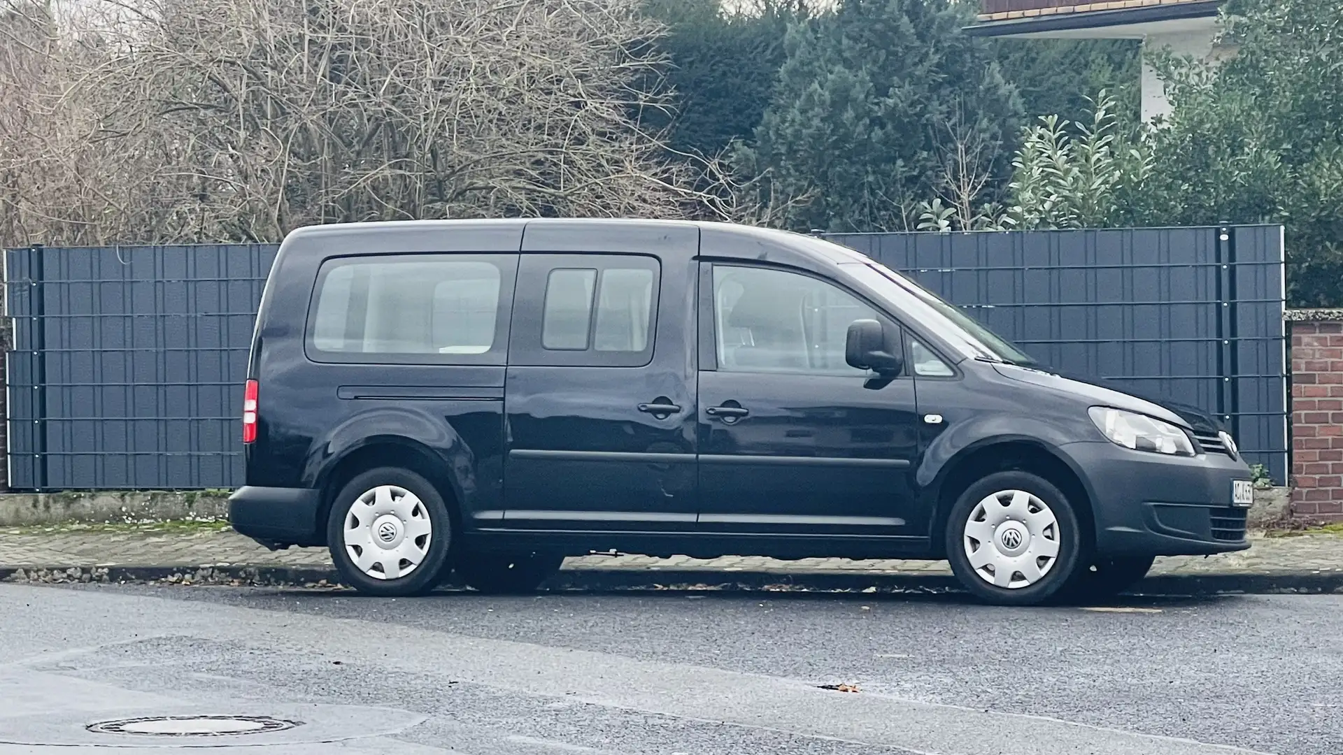 Volkswagen Caddy Maxi Roncalli Benzin und Gas erste Hand Schwarz - 1