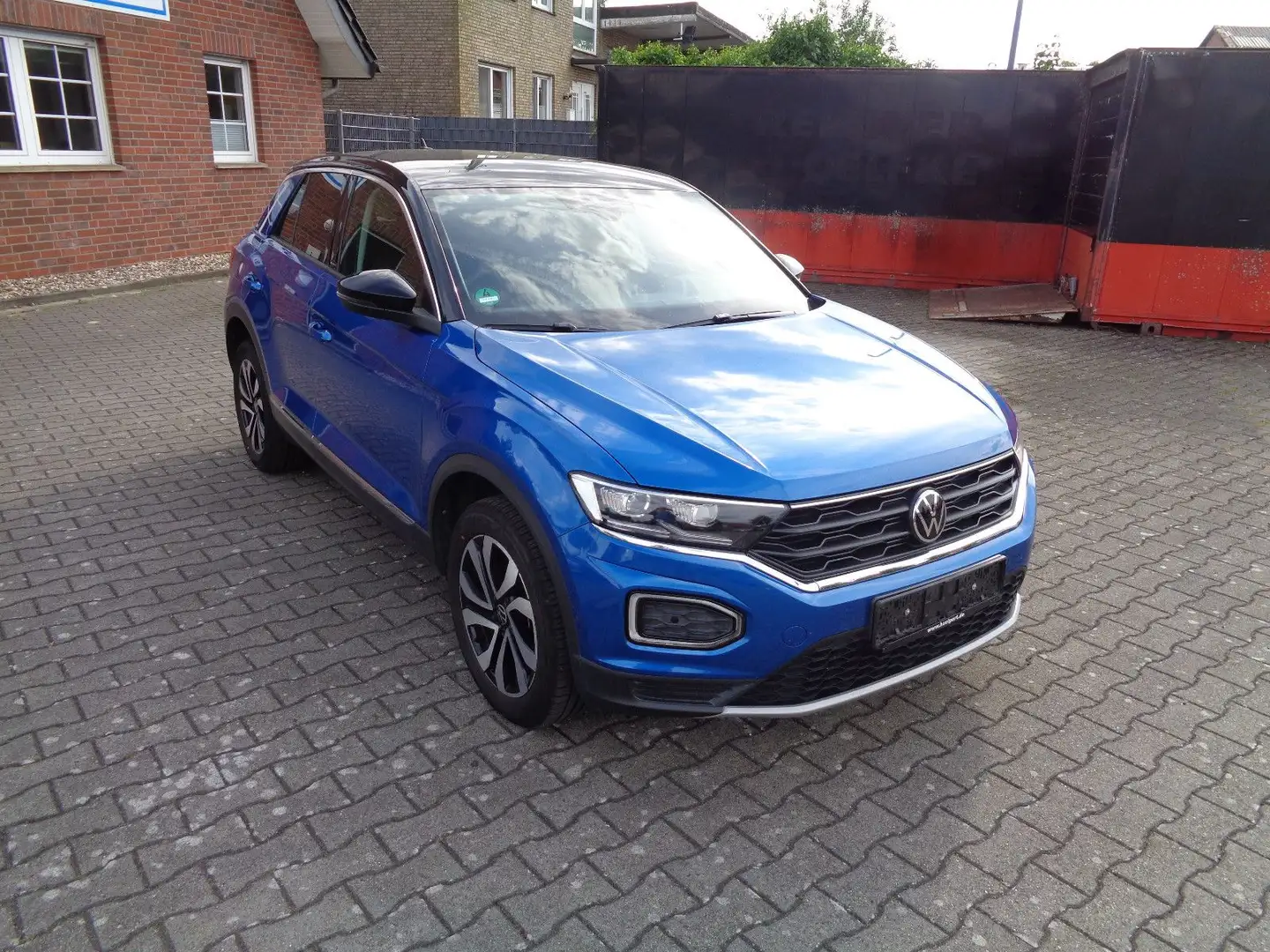 Volkswagen T-Roc Active, Autom., Nav., PTS, LED, Bi-Col., Blau - 2