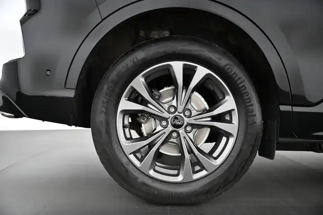 Ford Kuga view 16