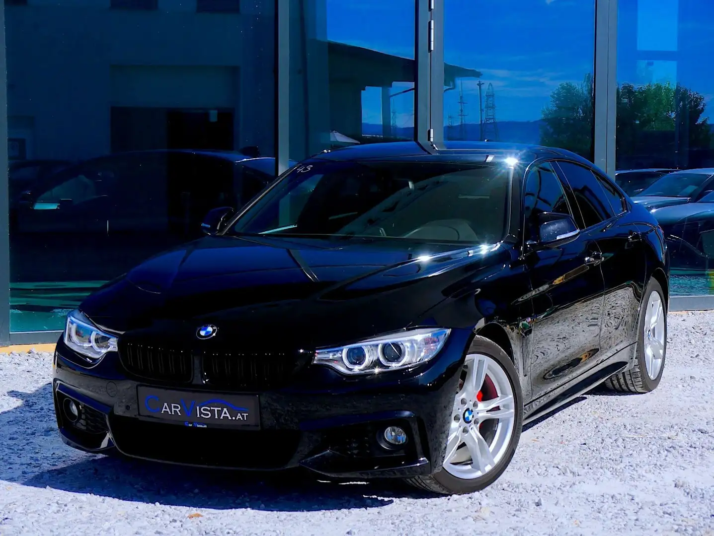 BMW 420 i GC. M Sport Aut. Schwarz - 2