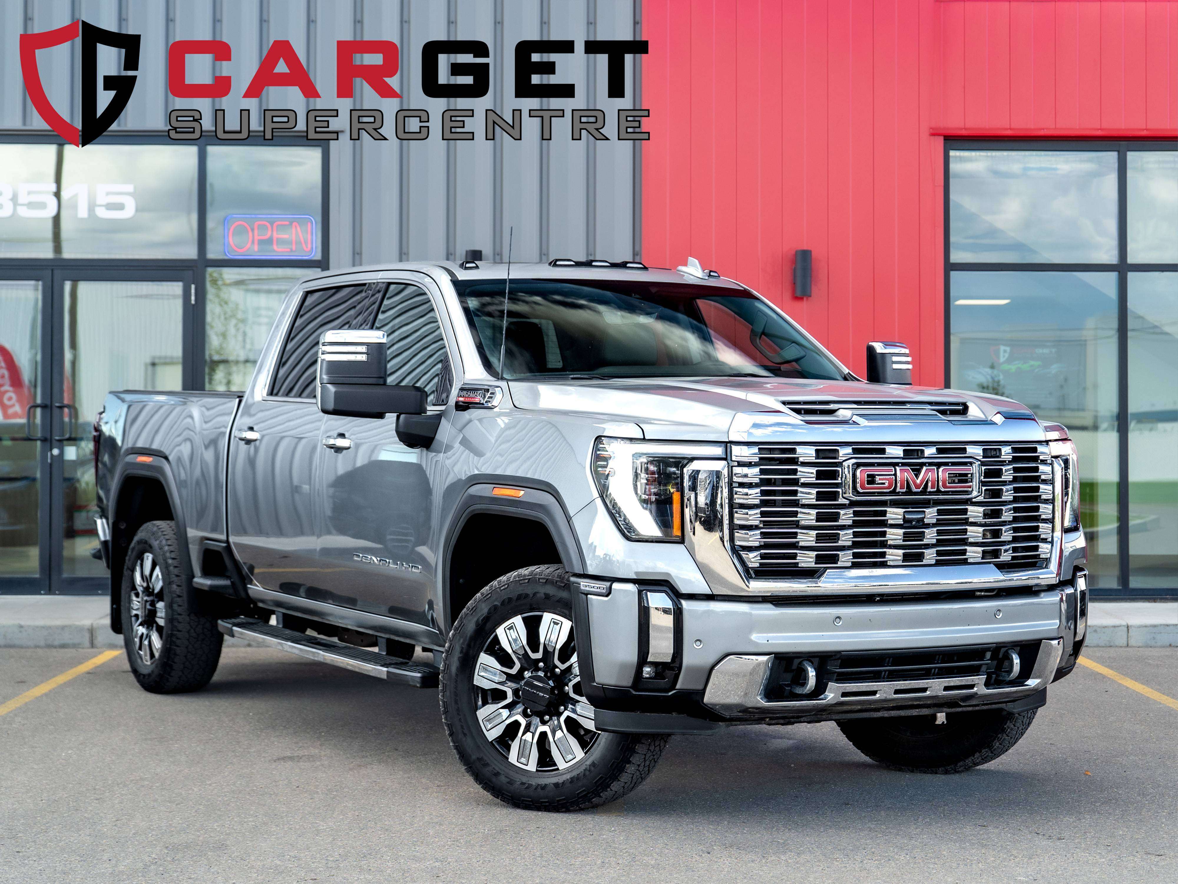  2025 GMC Sierra 3500HD Denali Crew Cab 4WD   