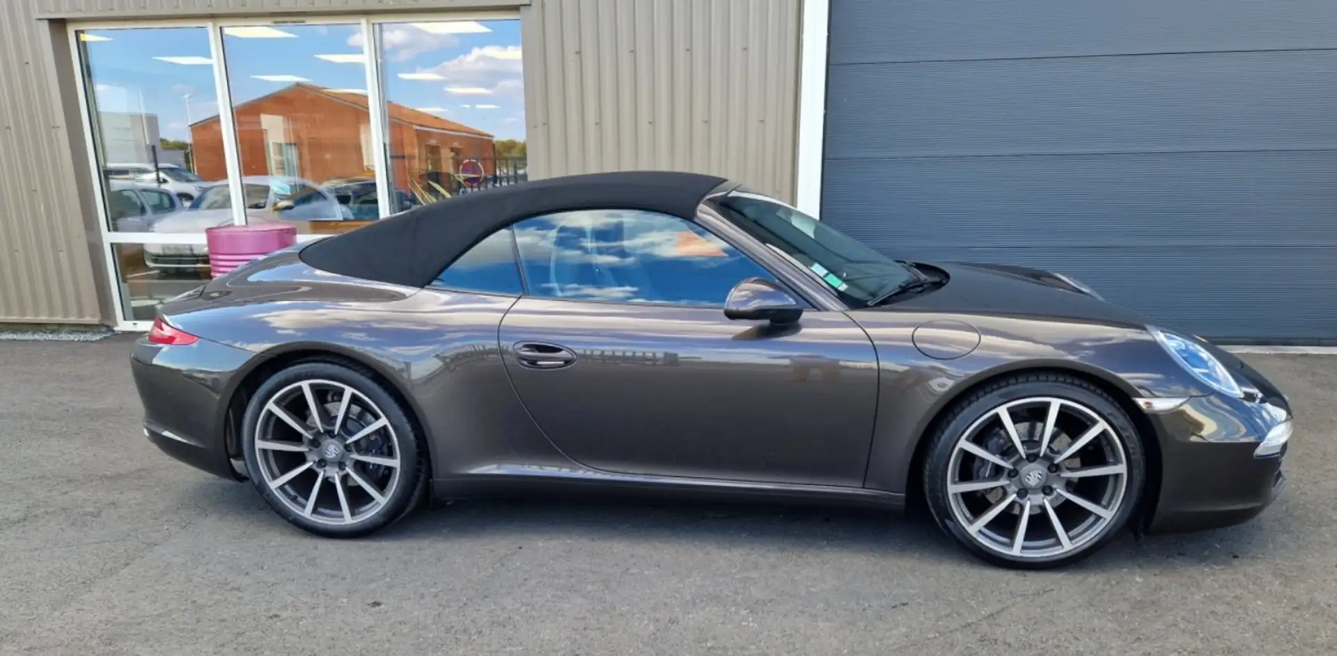 Porsche 911 Carrera Cabriolet 3.4i 350 PDK Bruin - 1