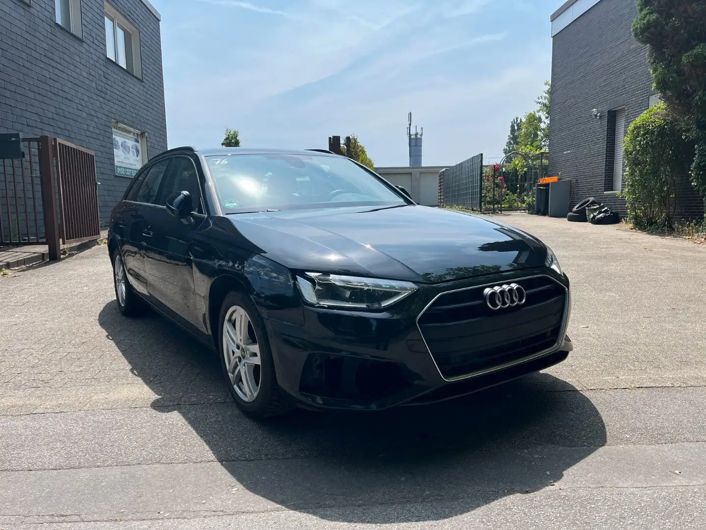 Audi A4 Avant 40 TDI S-Tronic LED Schwarz - 1