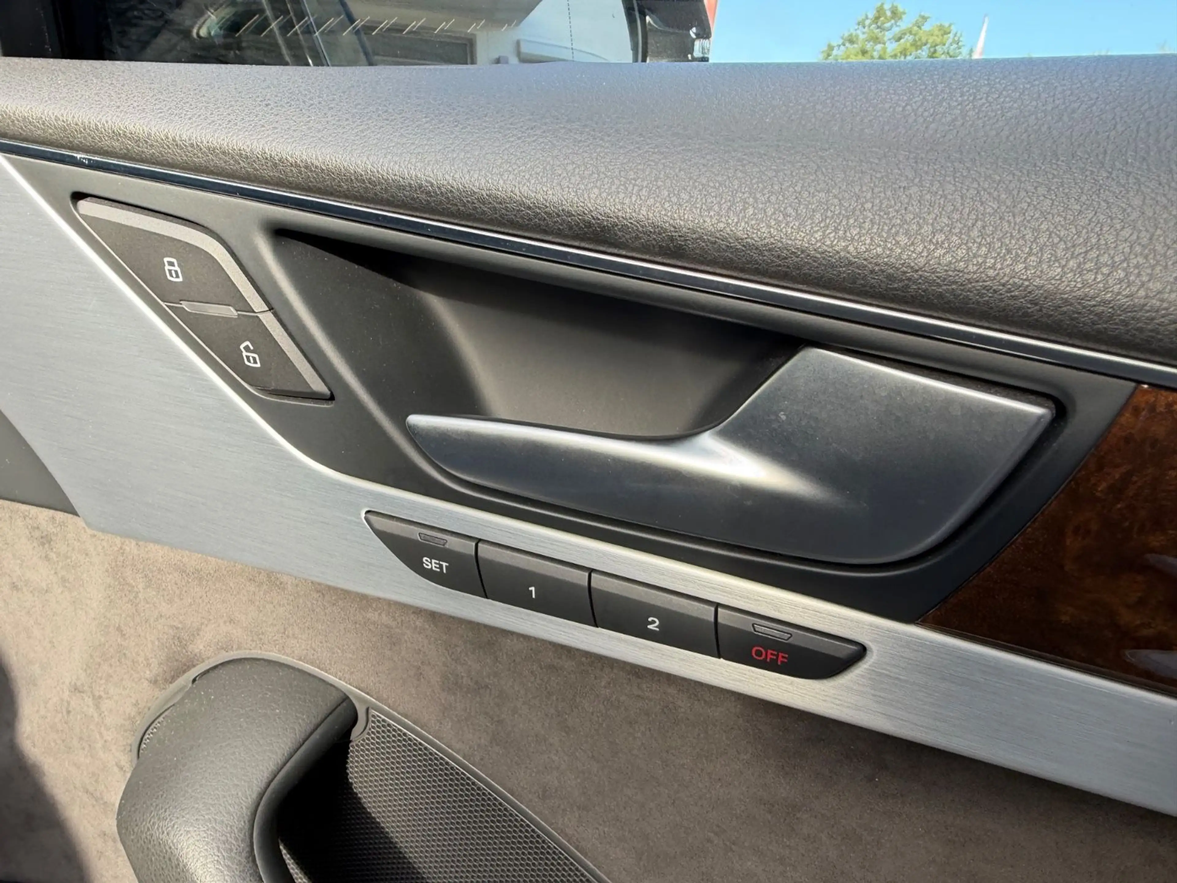 Audi A8 4.2 TDI clean diesel quattro BOSE AHK STHZ — photo 10