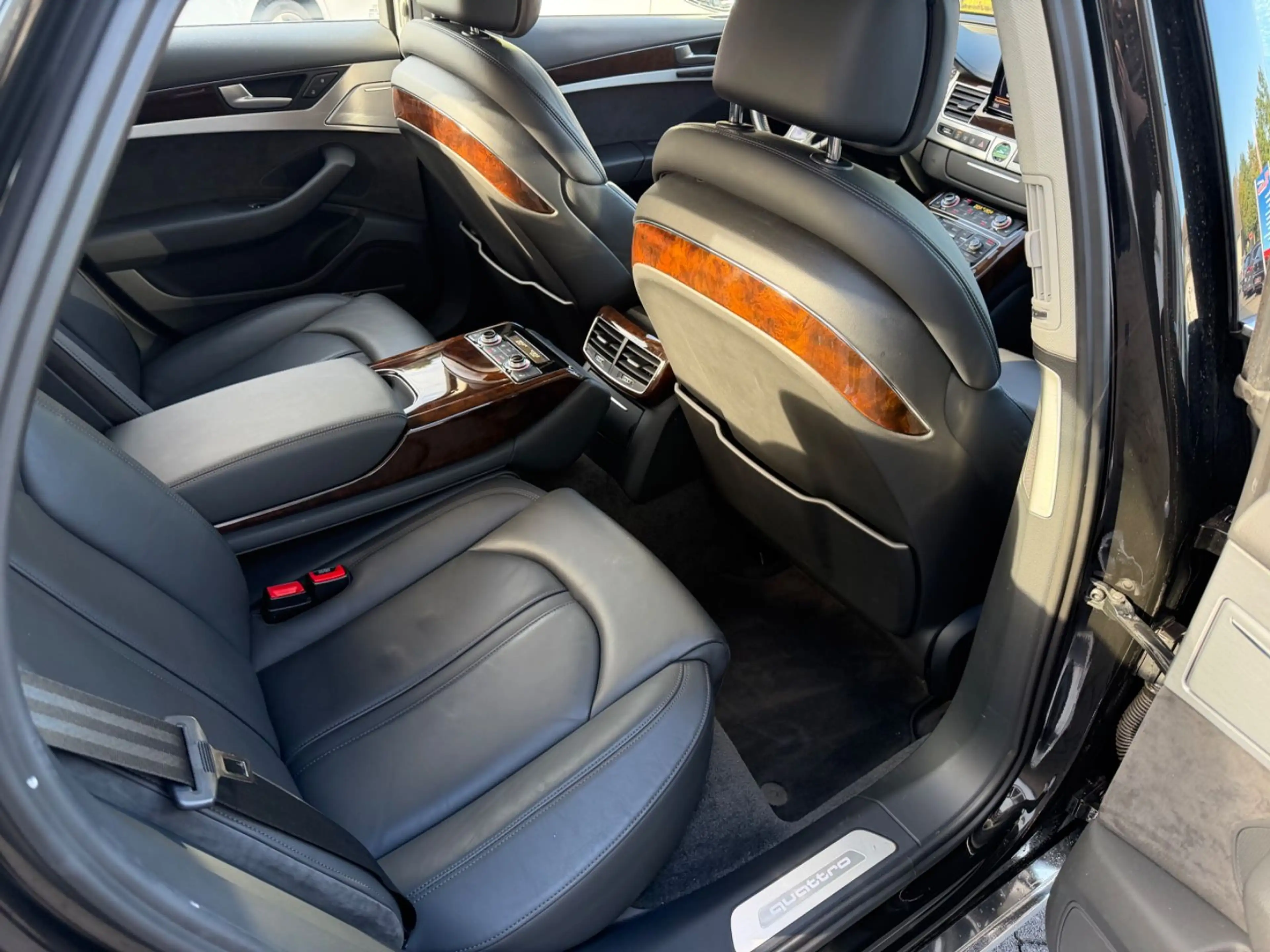 Audi A8 4.2 TDI clean diesel quattro BOSE AHK STHZ — photo 13