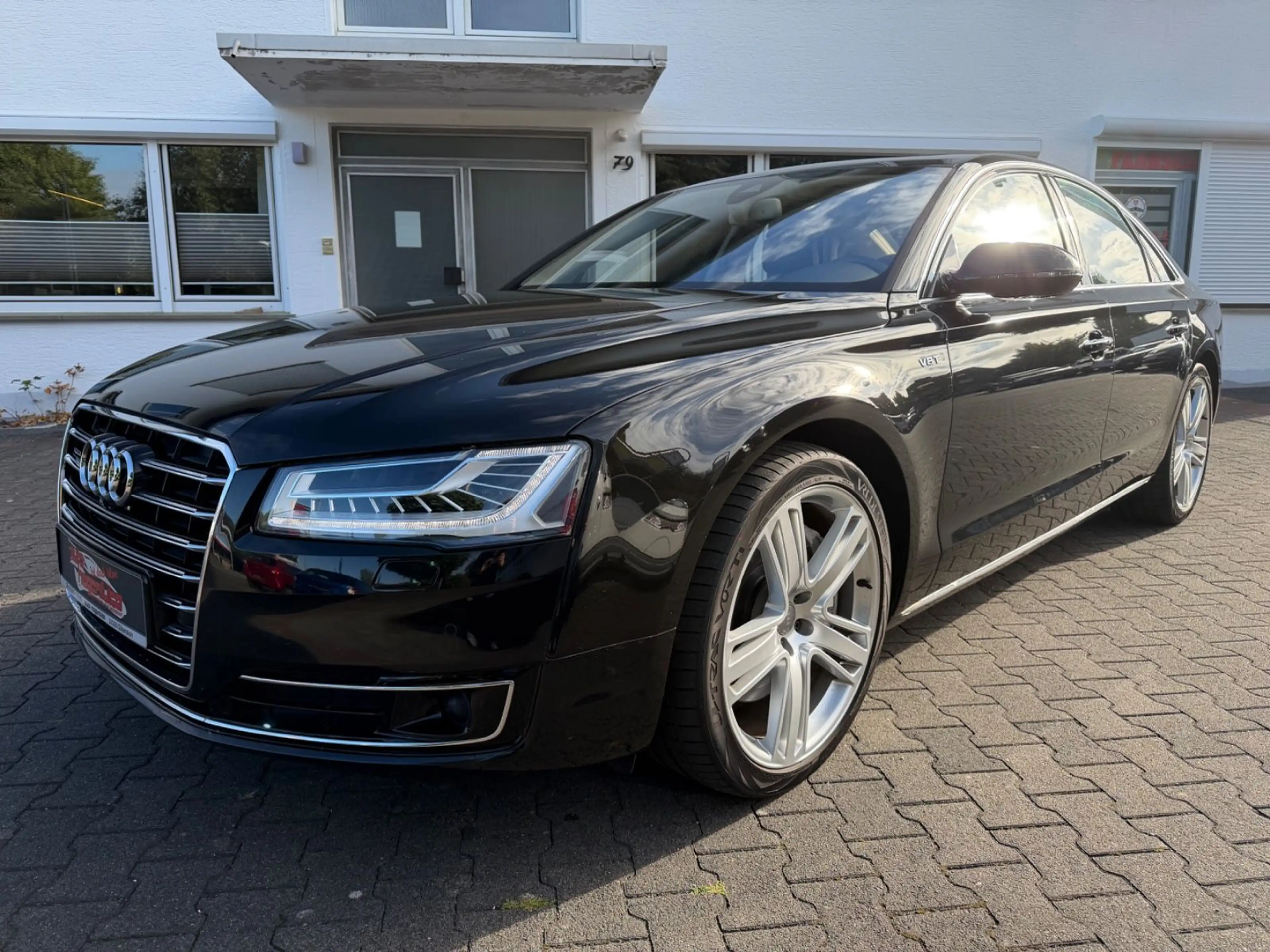 Audi A8 4.2 TDI clean diesel quattro BOSE AHK STHZ — photo 3