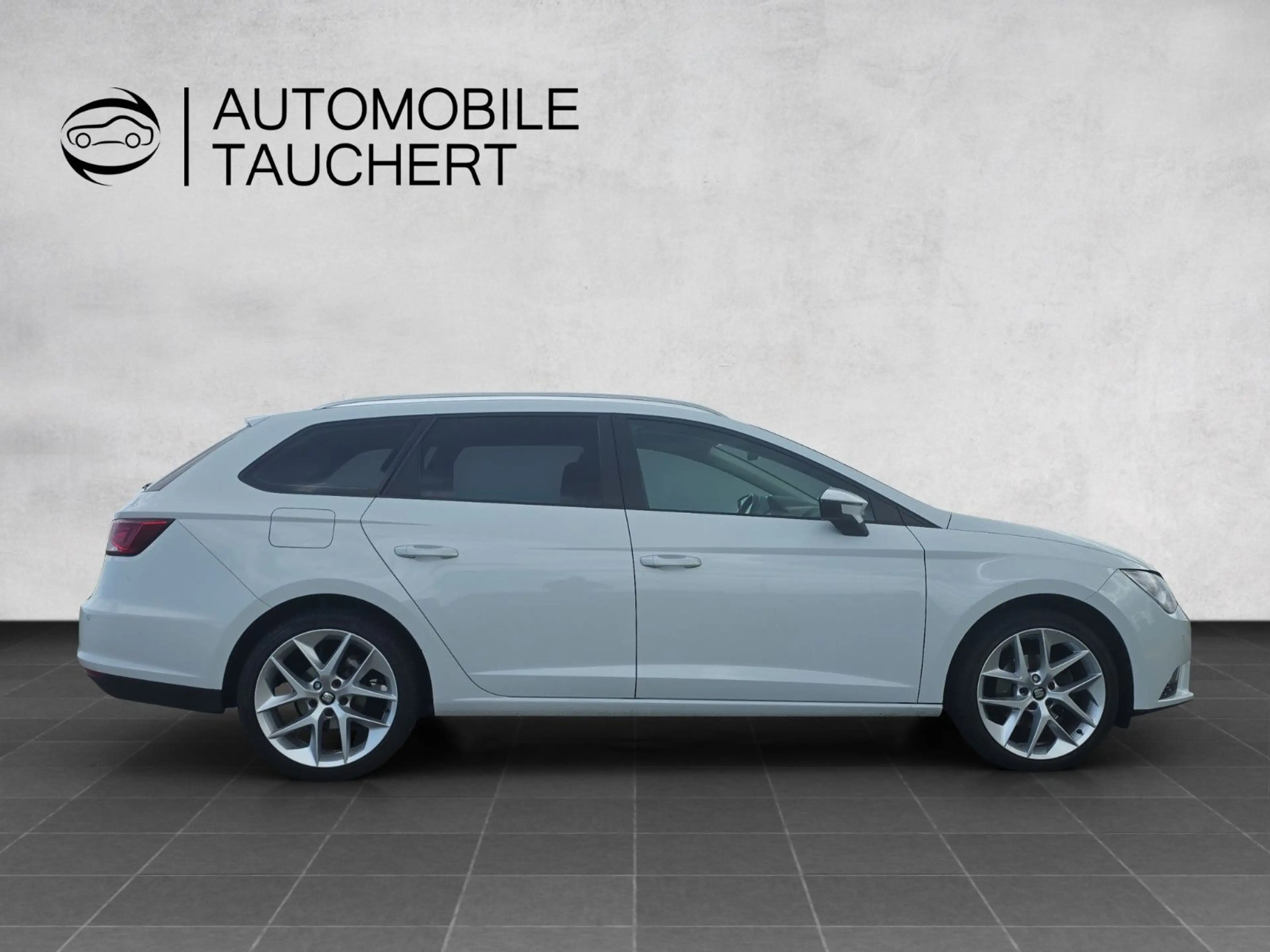 SEAT Leon ST Style LED Leder Alu Navi PDC — photo 8