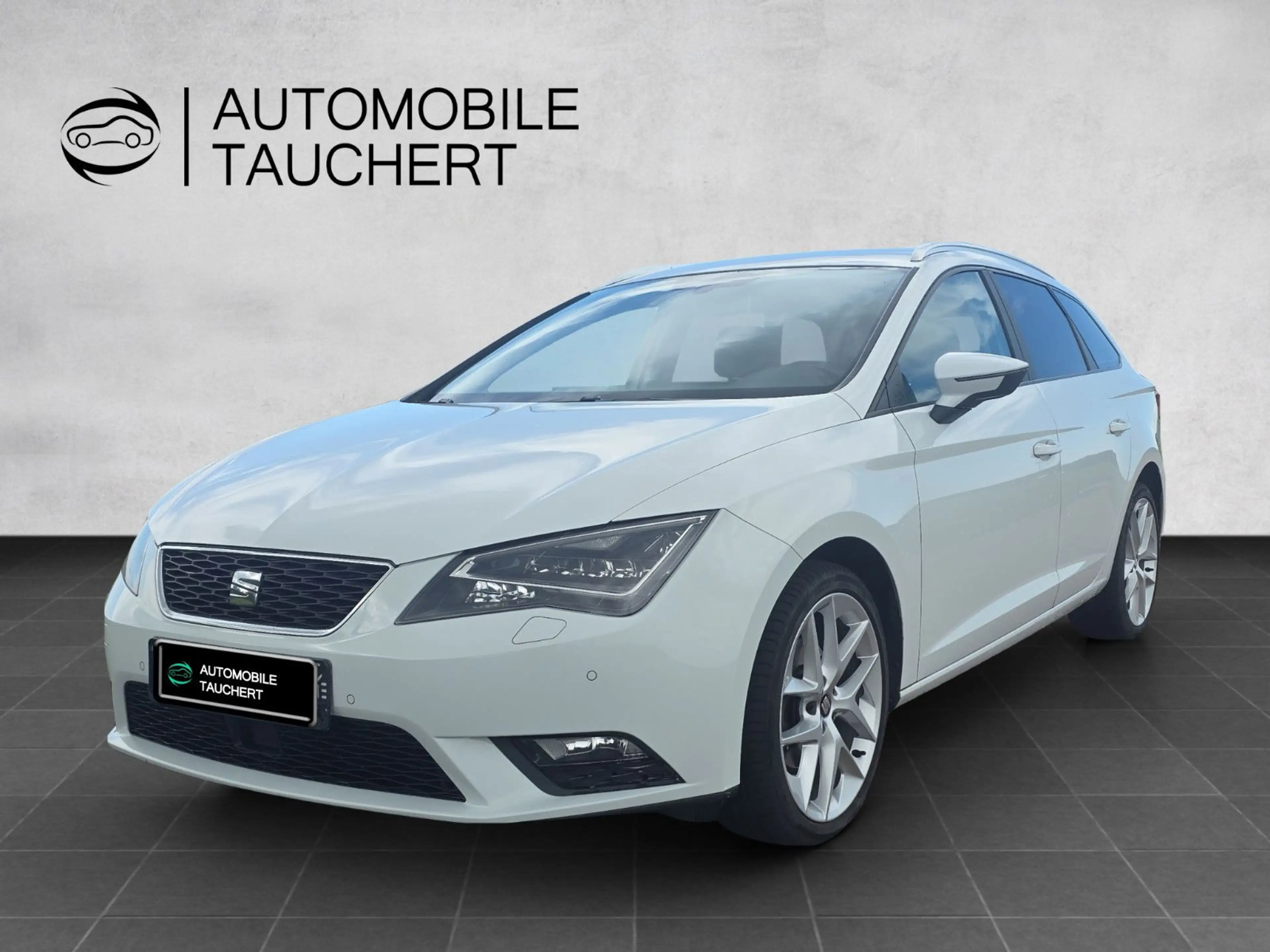 SEAT Leon ST Style LED Leder Alu Navi PDC — photo 3