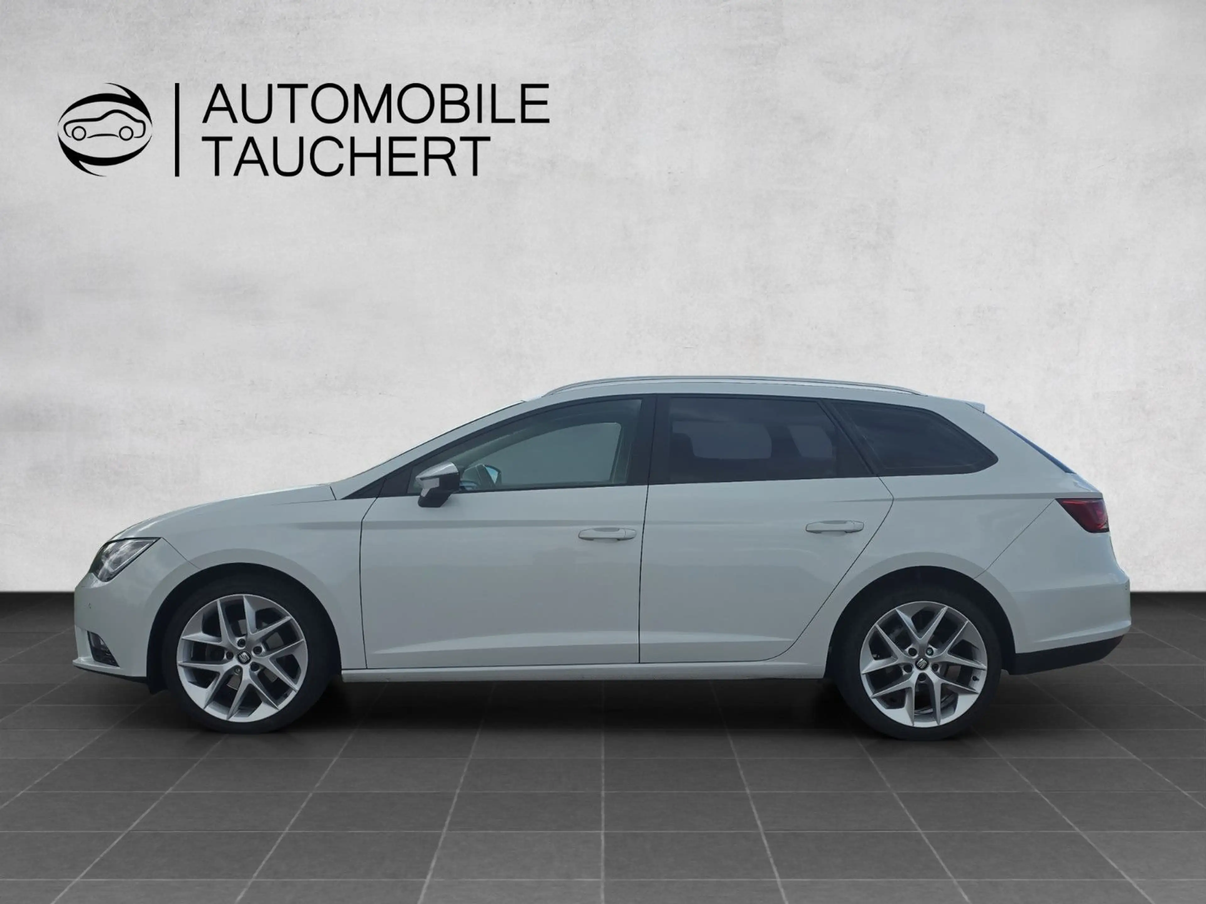 SEAT Leon ST Style LED Leder Alu Navi PDC — photo 4