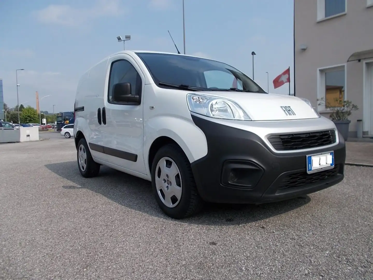 Fiat Fiorino 1.3 MJT 95CV Cargo SX Blanc - 1