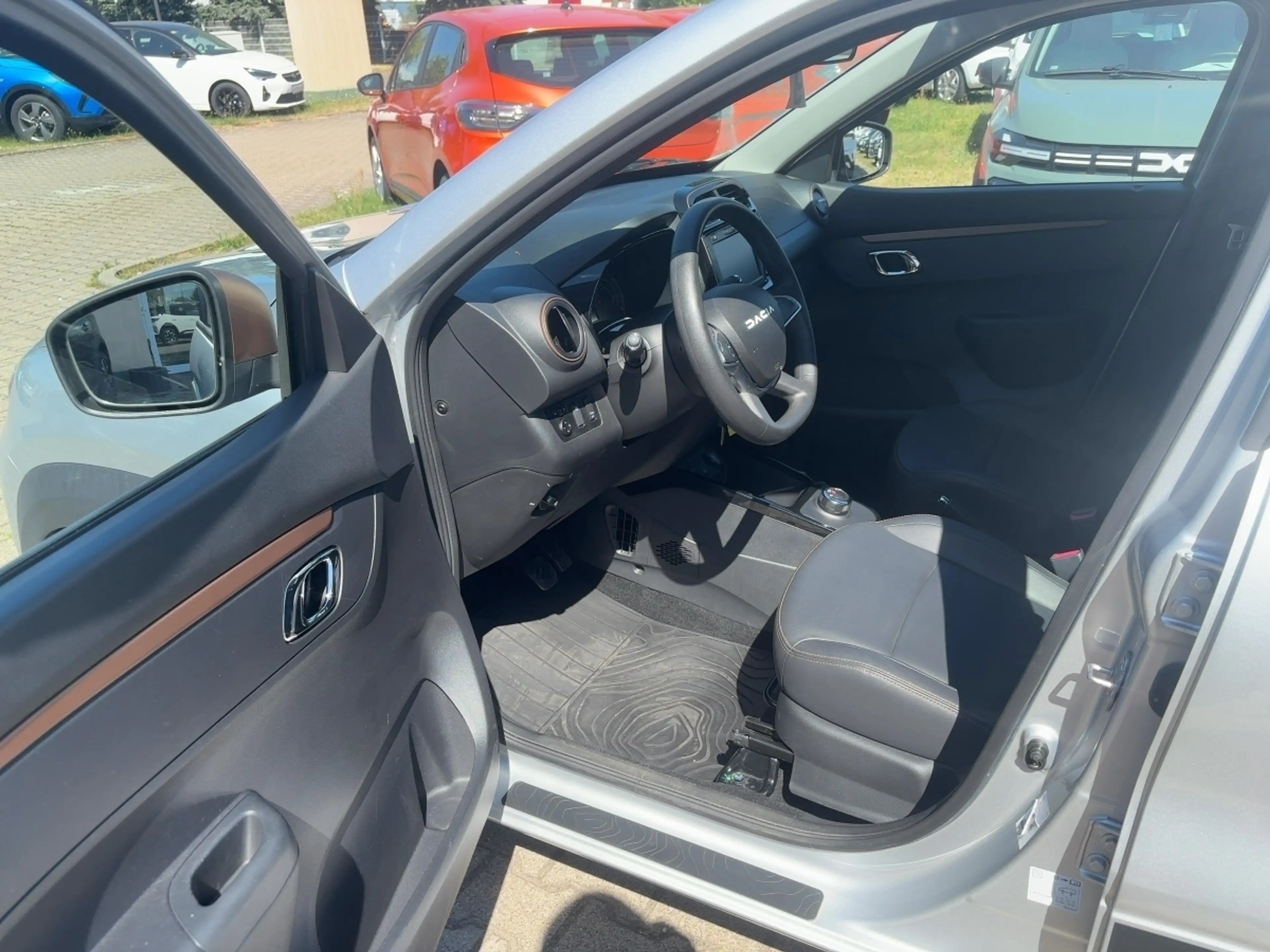 Dacia Spring Extreme — photo 8