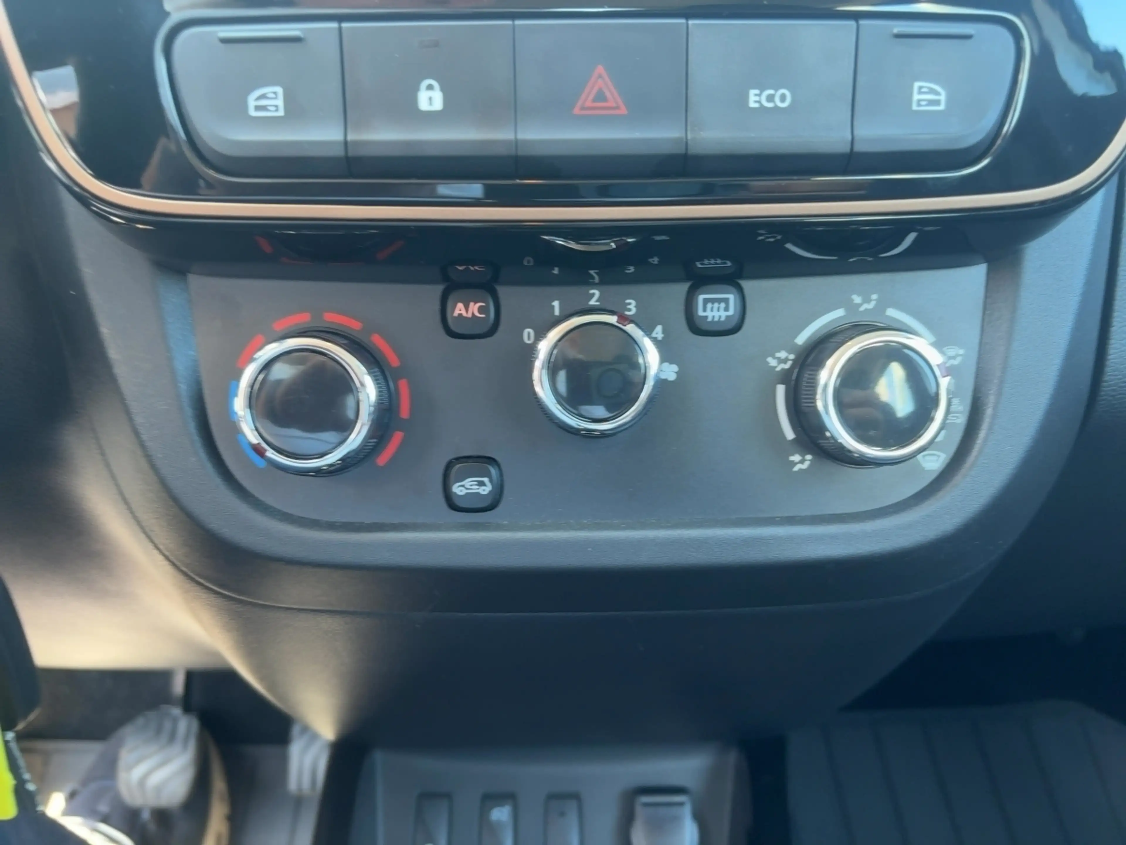 Dacia Spring Extreme — photo 14