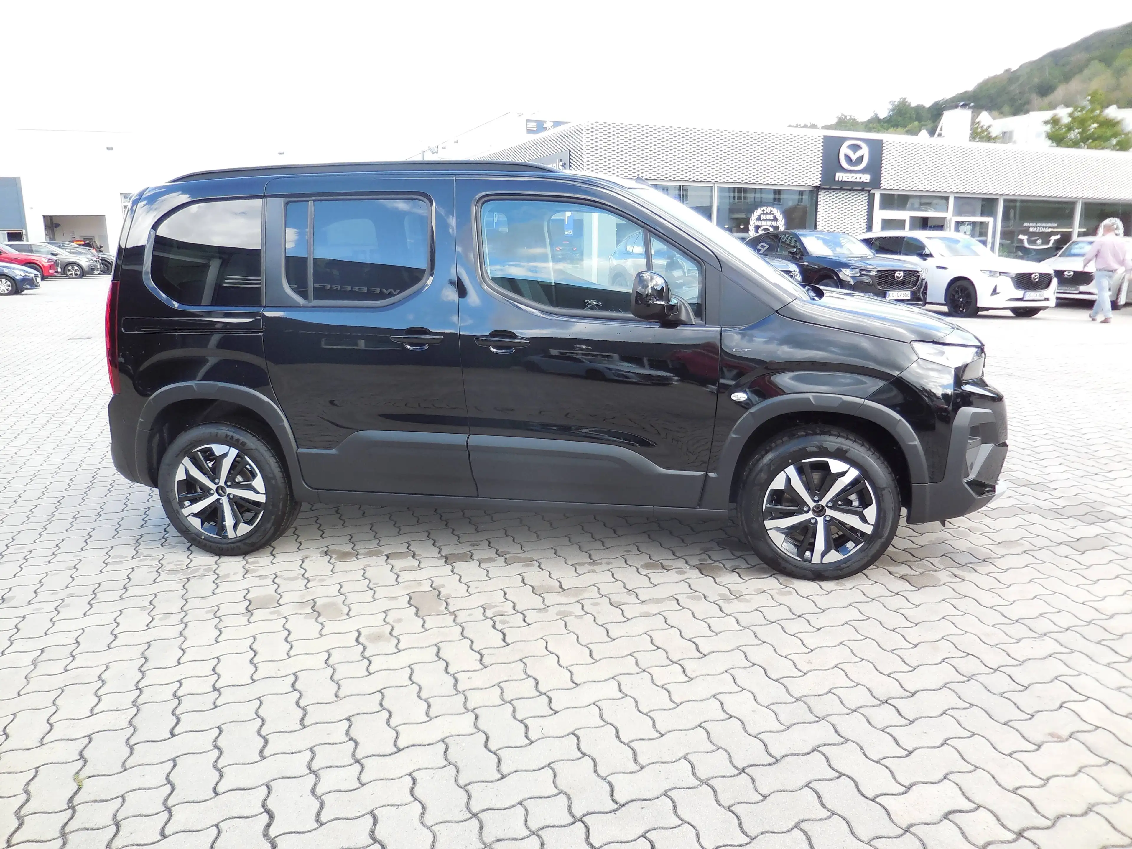 Peugeot Rifter GT L1 BlueHDi 130 EAT8+Sitz- und Lenkradheizung* — photo 4