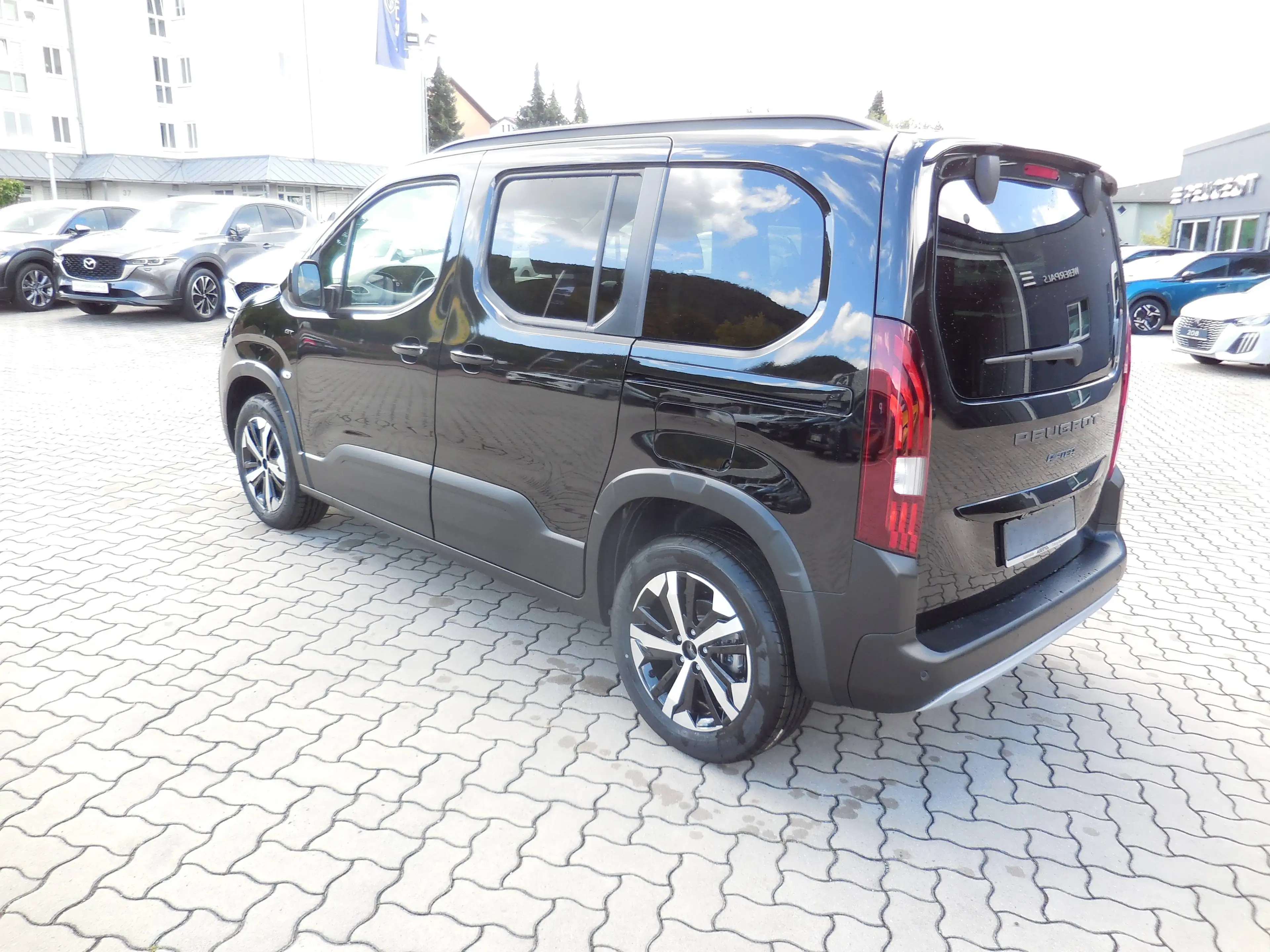Peugeot Rifter GT L1 BlueHDi 130 EAT8+Sitz- und Lenkradheizung* — photo 2