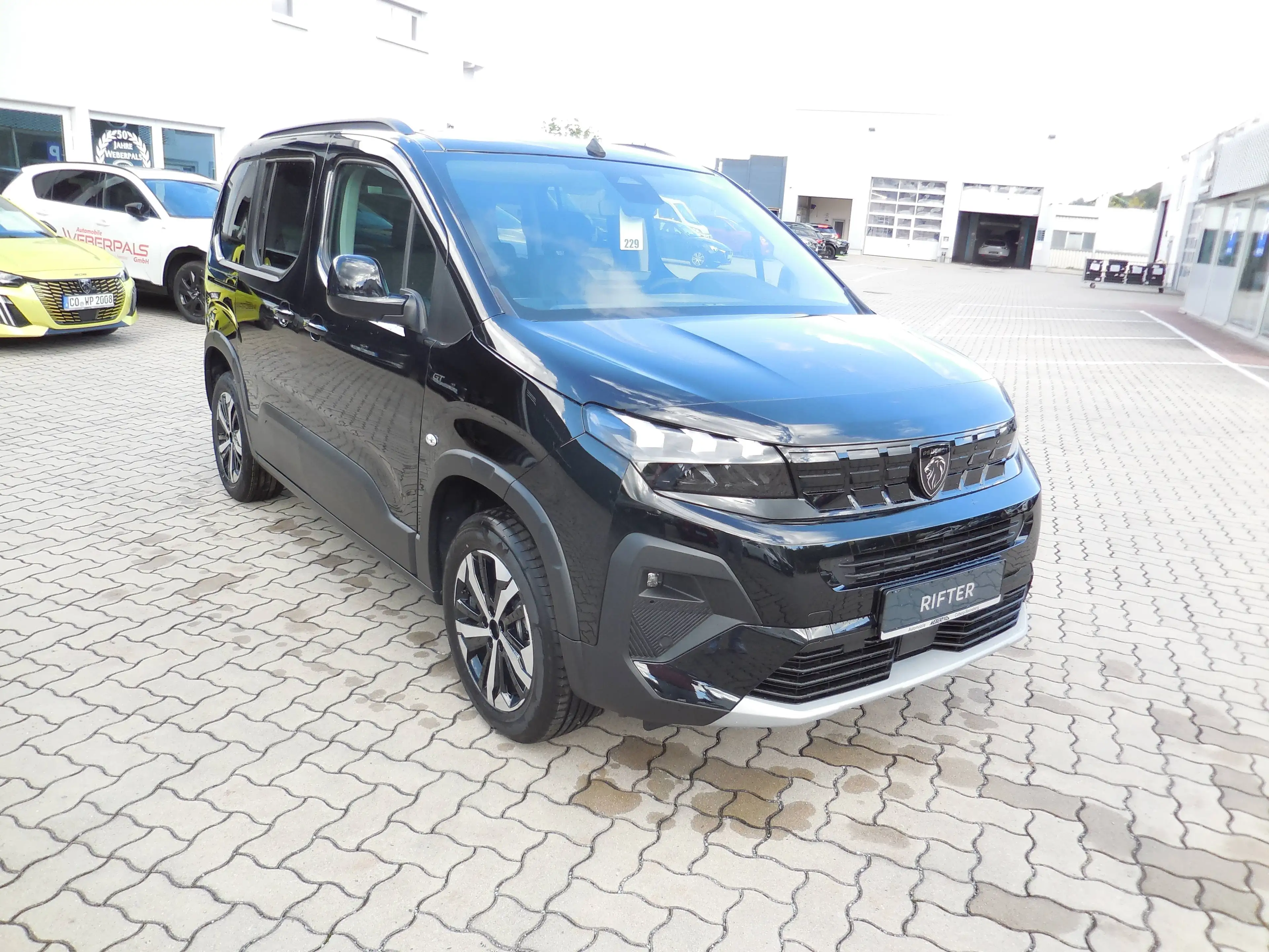 Peugeot Rifter GT L1 BlueHDi 130 EAT8+Sitz- und Lenkradheizung* — photo 6