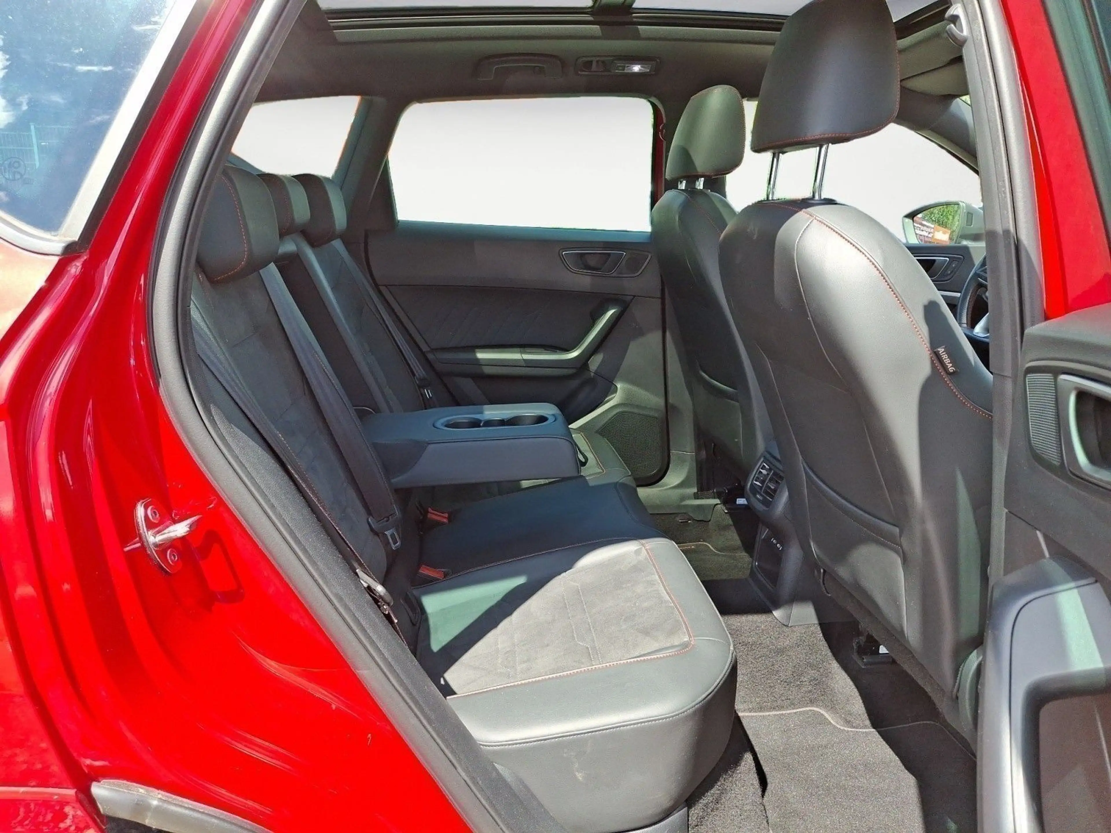 SEAT Ateca 1,5 TSI DSG FR AHK*SHZ*PANO*ACC*NAVI*KAMER — photo 14