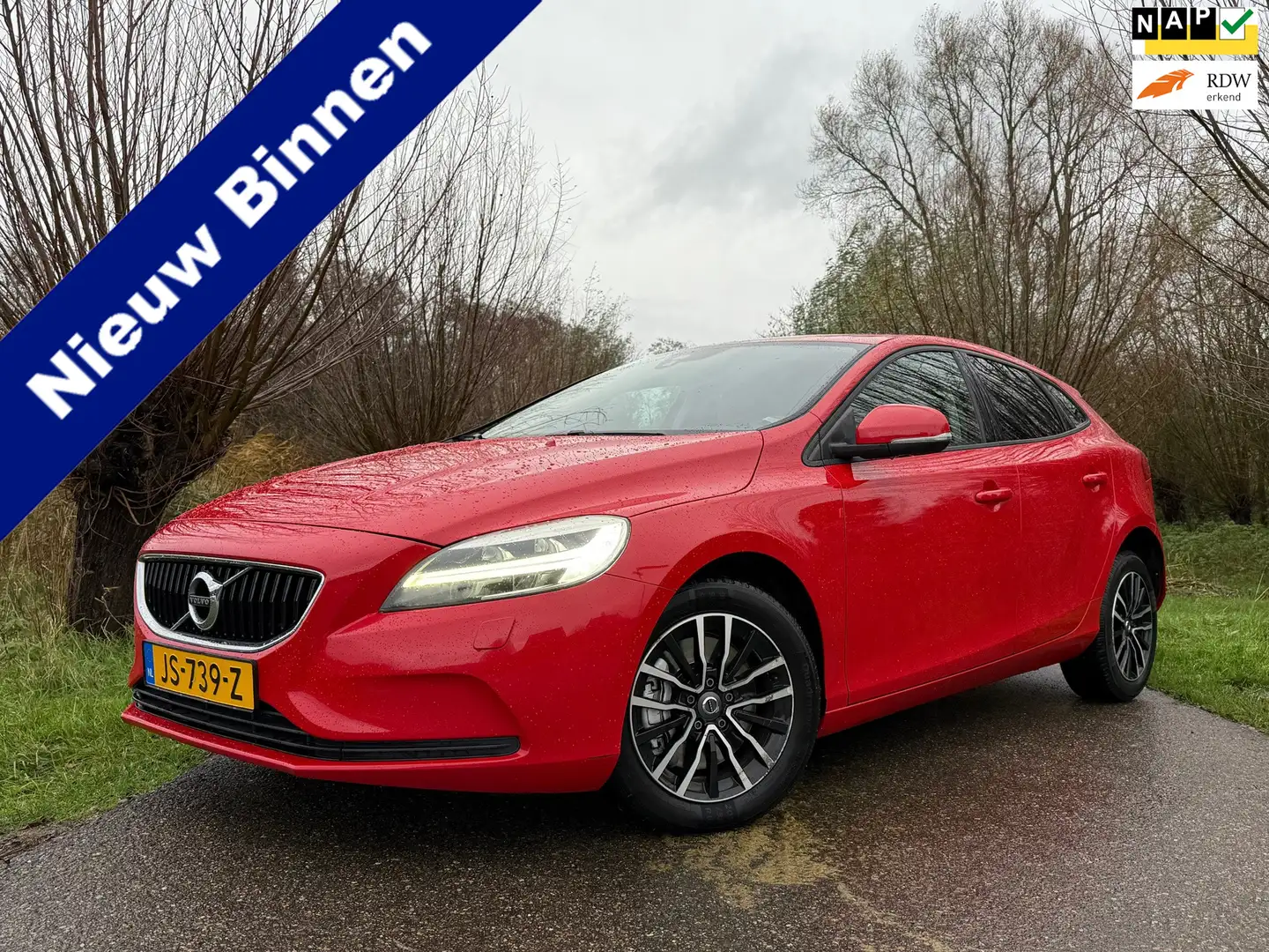 Volvo V40 1.5 T2 Nordic+ Automaat | Navi | Stoelverwarming | Rouge - 1