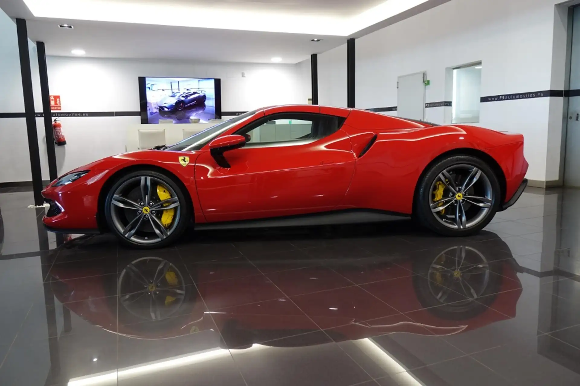 페라리 296 GTS 2025 빨강 사진 8