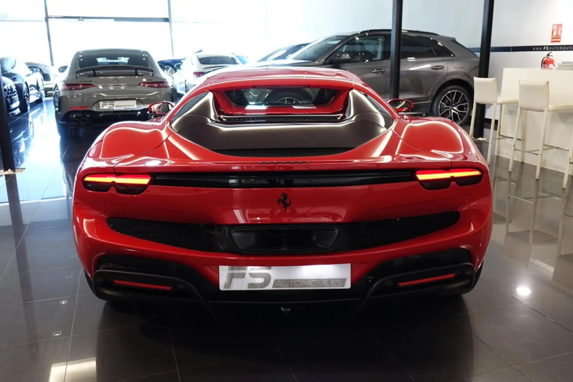 페라리 296 GTS 2025 빨강 사진 6