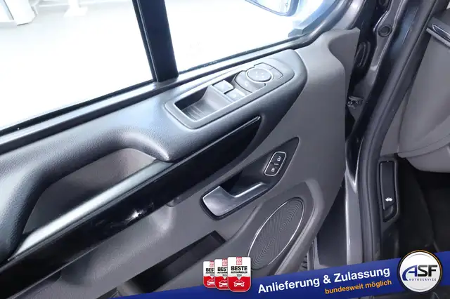 Ford Tourneo Custom view 17