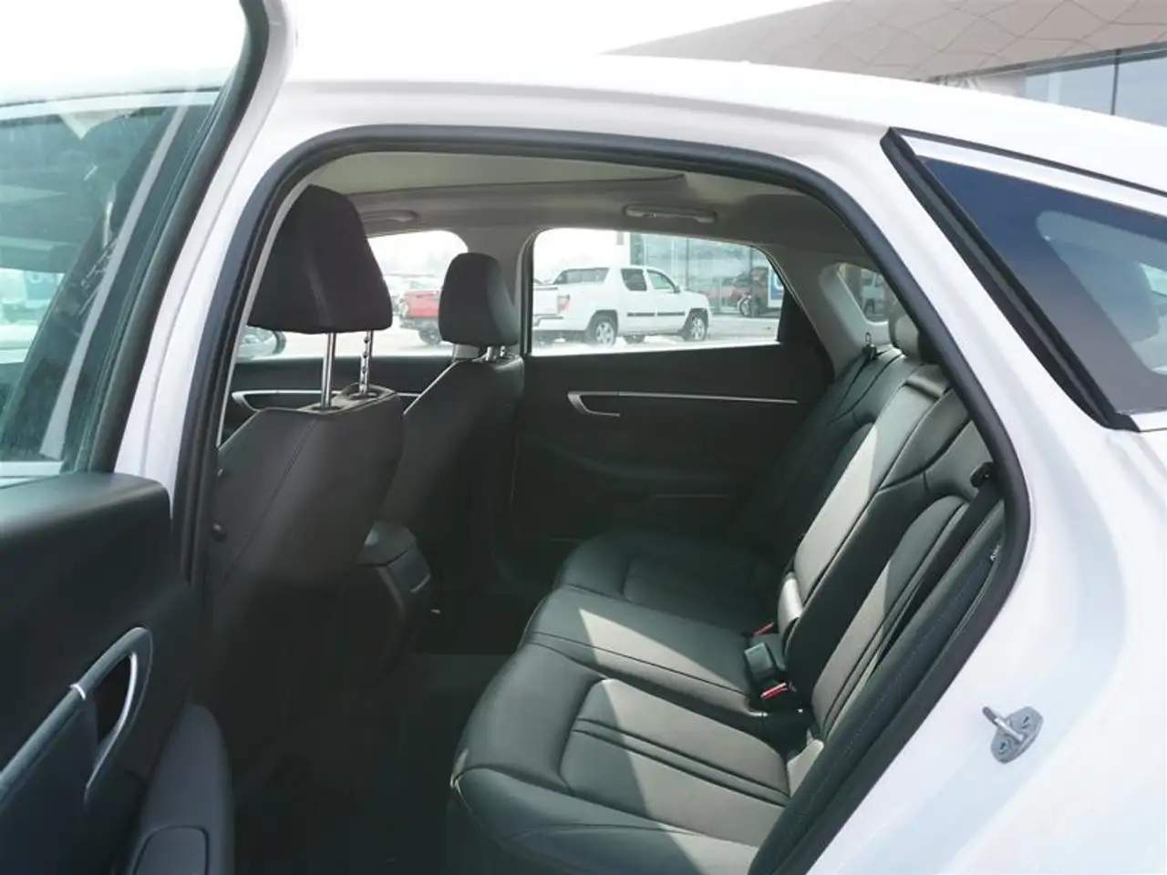 Hyundai SONATA снимка Hyundai SONATA