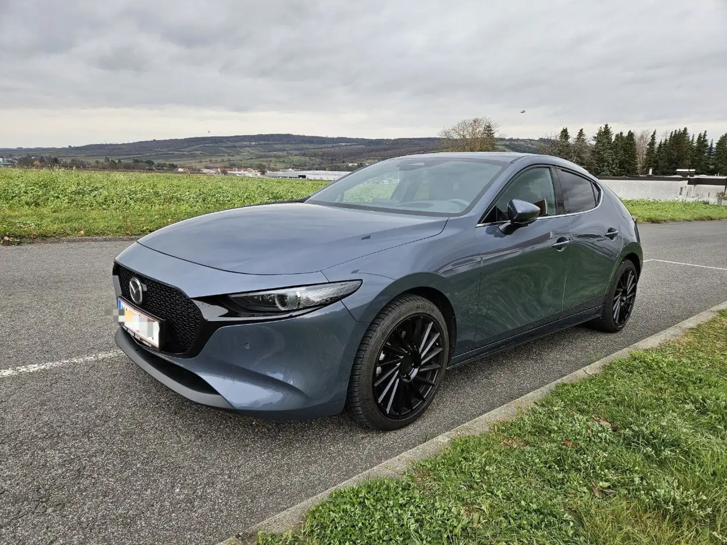 Mazda 3 Mazda 3 e-Skyactiv-X186 Exclusive-Line Aut. + Garantie + 8-fach bereift + Top-Ausstattung Grau - 1