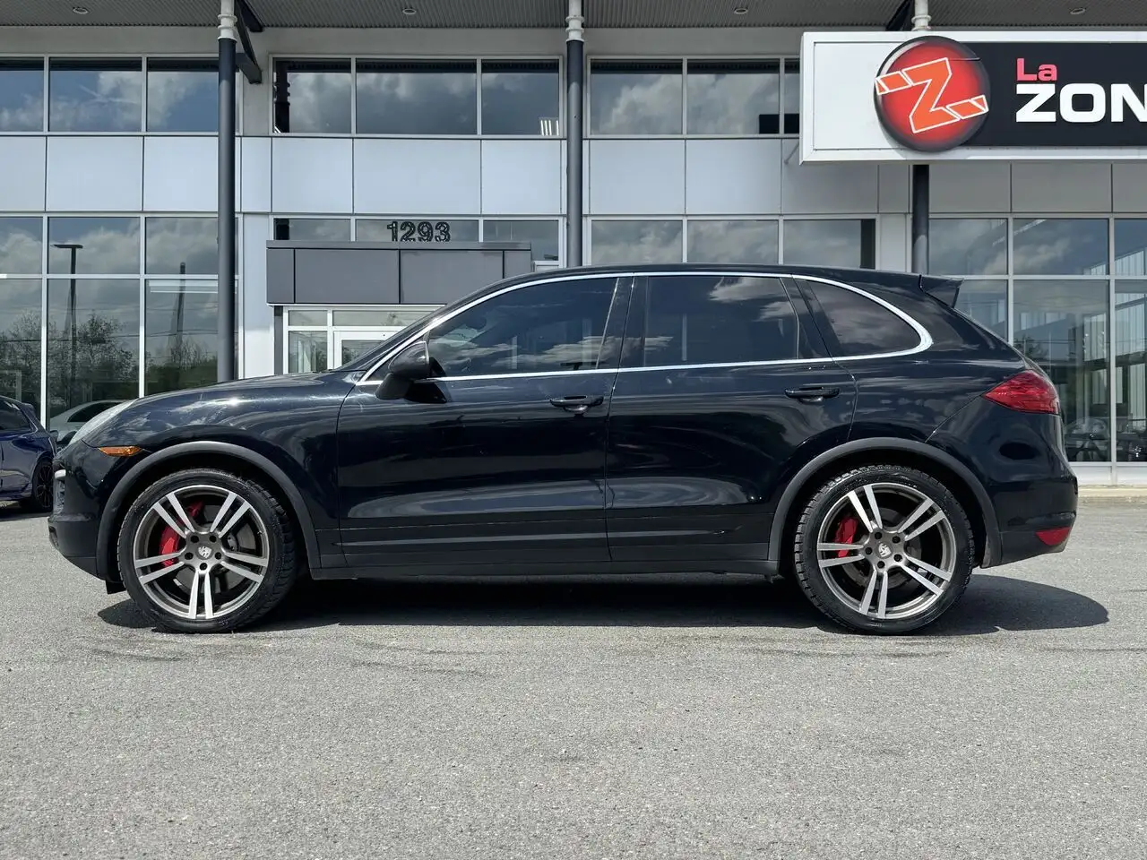 Porsche Cayenne photo Porsche Cayenne