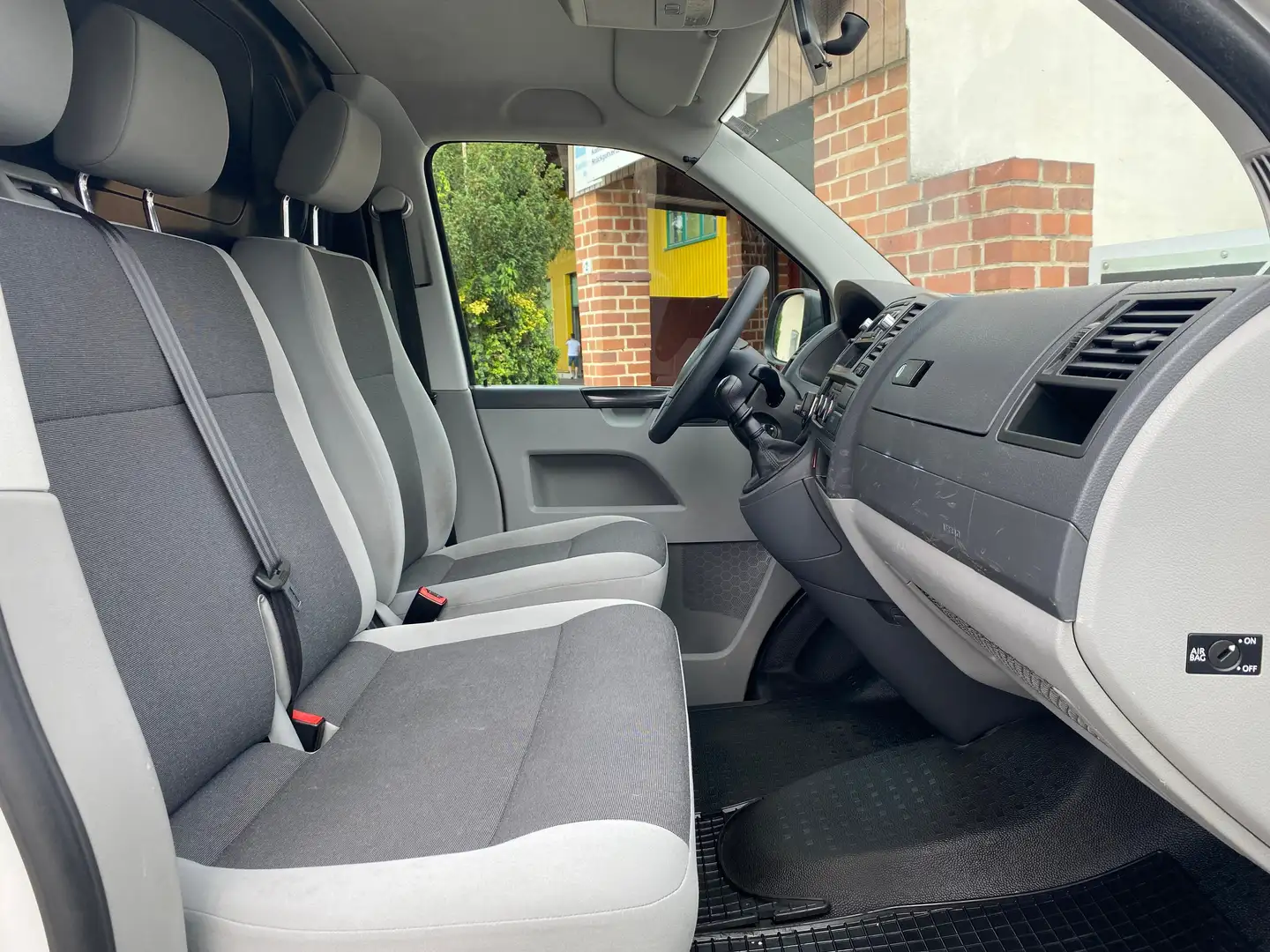 Volkswagen T5 Transporter Kasten-Hochdach " lang " - ZV - Klima !!! Weiß - 2