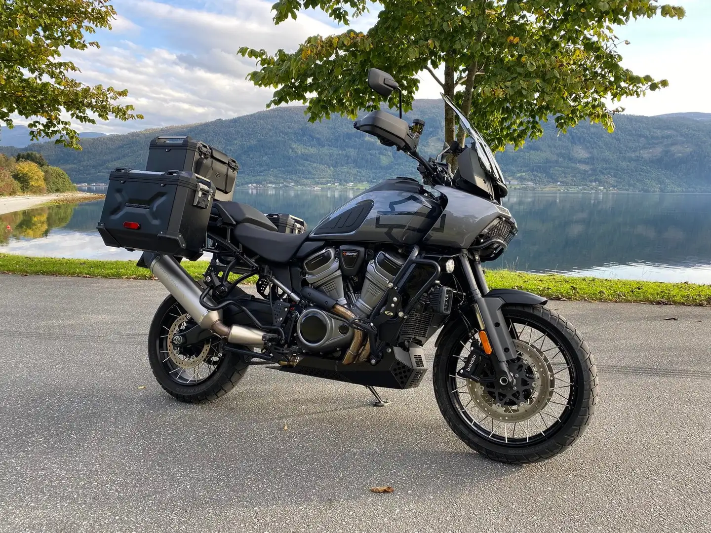 Harley-Davidson Pan America Schwarz - 1