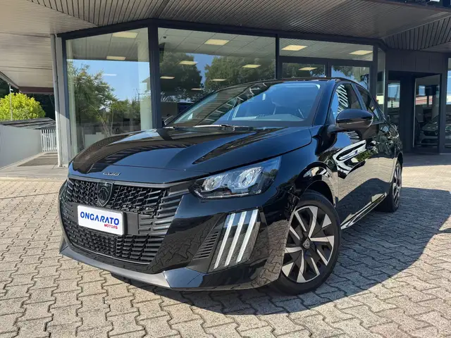 Peugeot 208 view 2