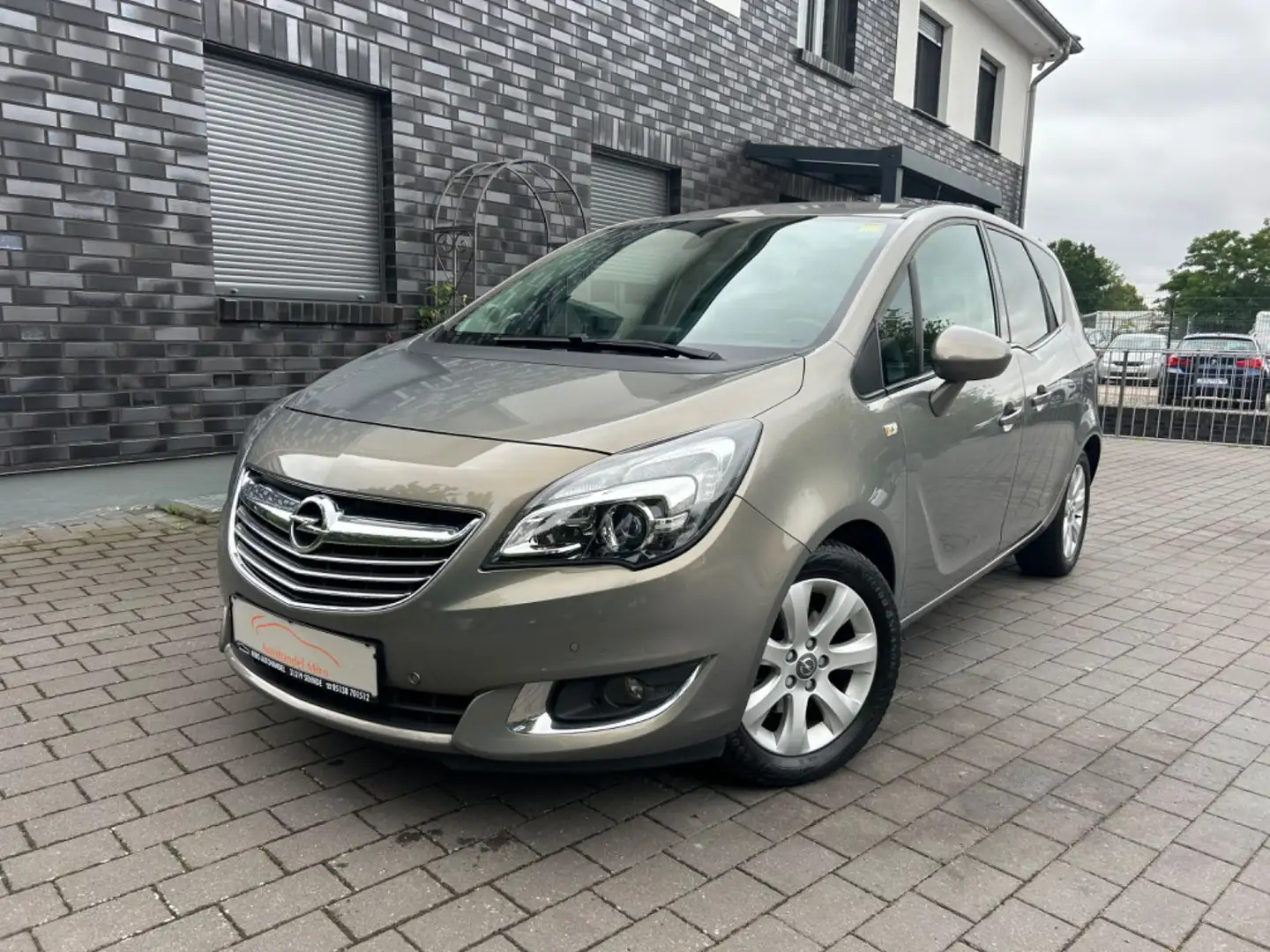Opel Meriva B Innovation Gris - 1