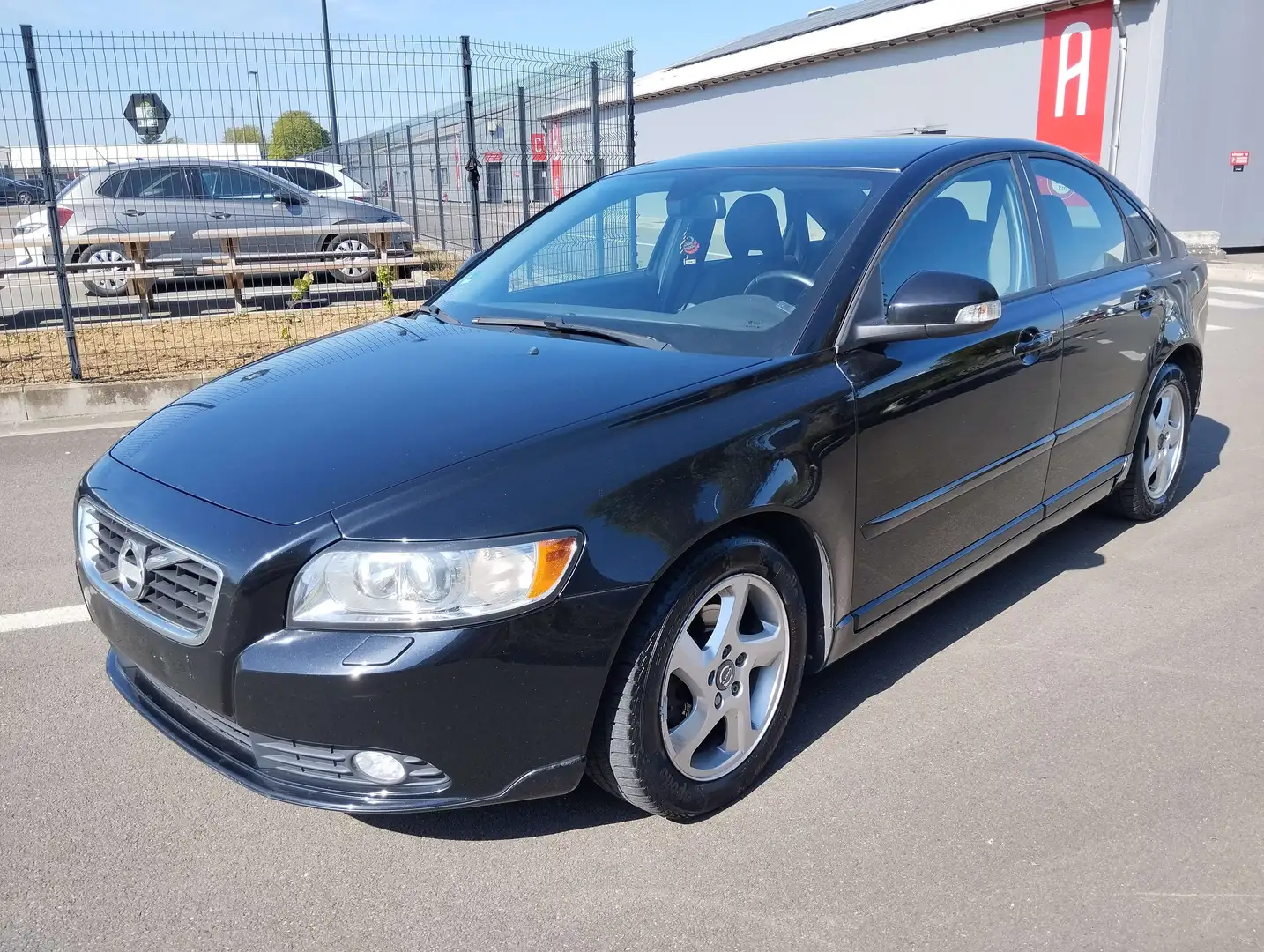Volvo S40 1.6 D2 Business Edition eur5 Noir - 1
