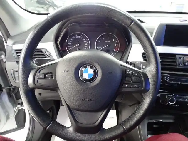 BMW X1 view 3