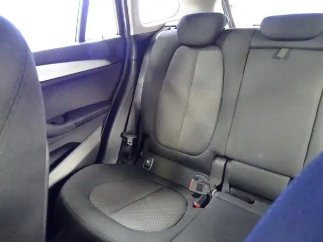 BMW X1 view 9