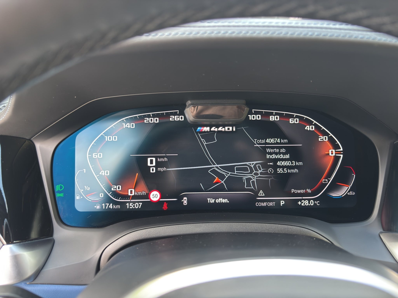 BMW 440 M440i xDrive Coupe — photo 14