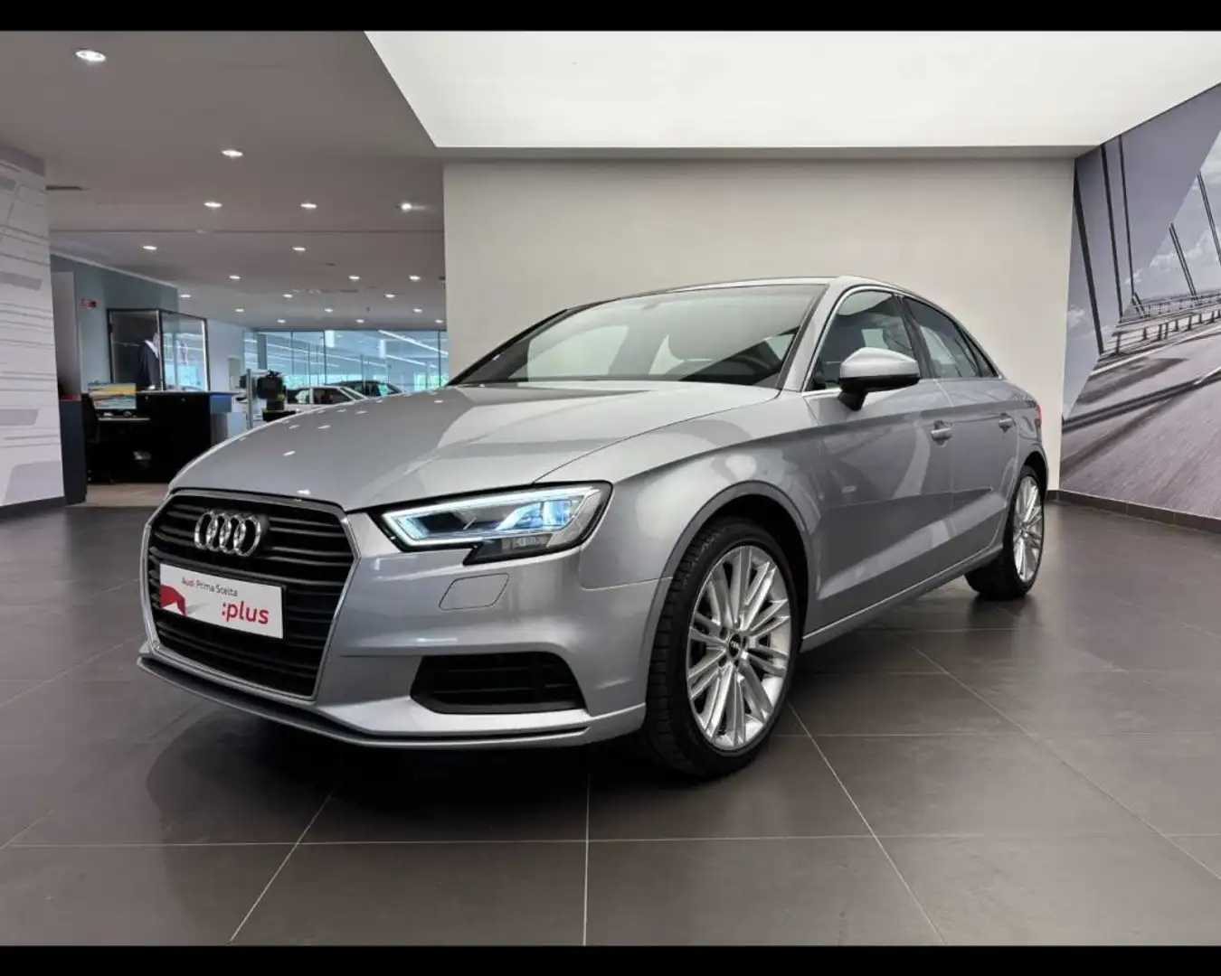 Audi A3 Sedan 1.5 TFSI COD Business Silver - 1