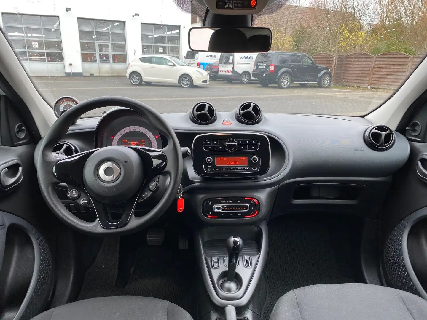 smart forFour electric drive/ EQ-22KW+SITZHZG+TEMPOMAT Weiß - 1