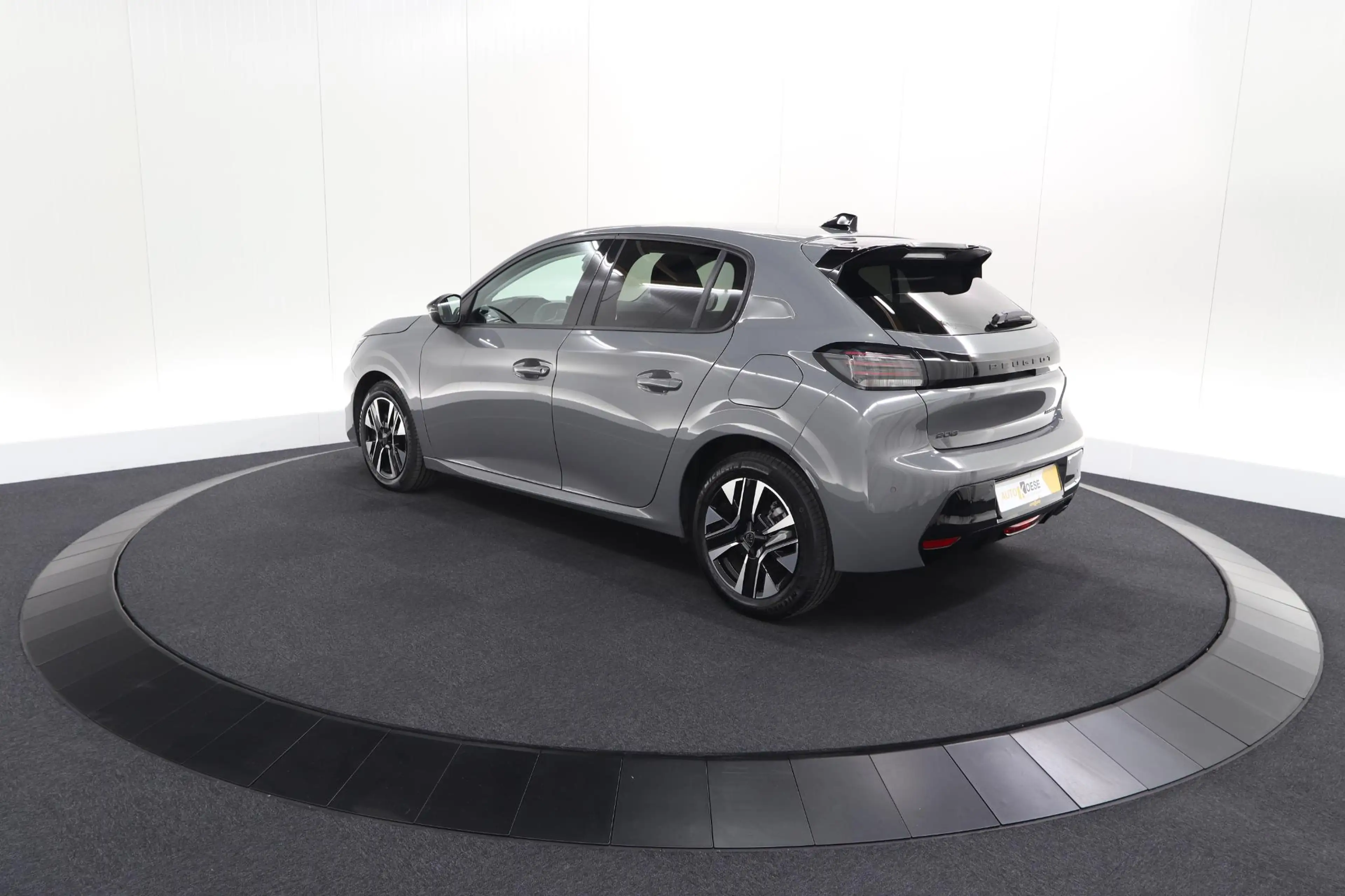 Peugeot 208 1.2 Hybrid 110 e-DCS6 Allure | Apple Carplay | Par — photo 12