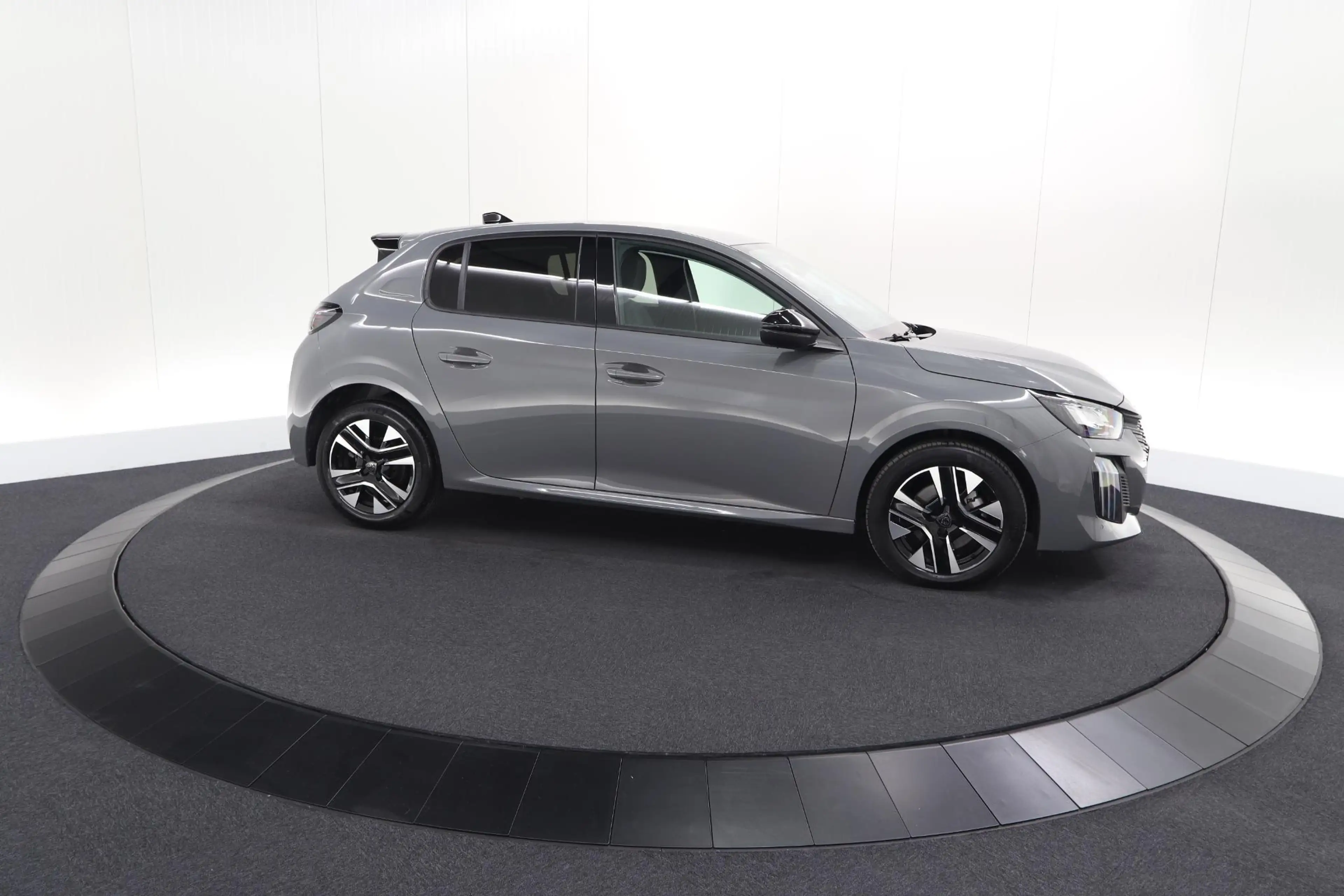 Peugeot 208 1.2 Hybrid 110 e-DCS6 Allure | Apple Carplay | Par — photo 6