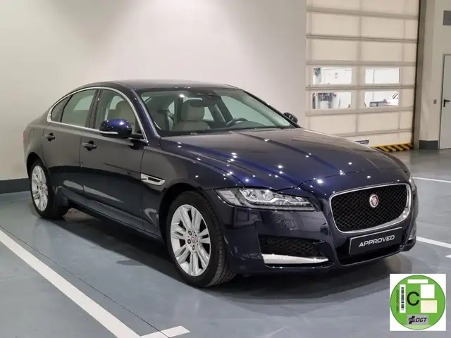 Jaguar XF 2.0i4D Prestige Aut. 180