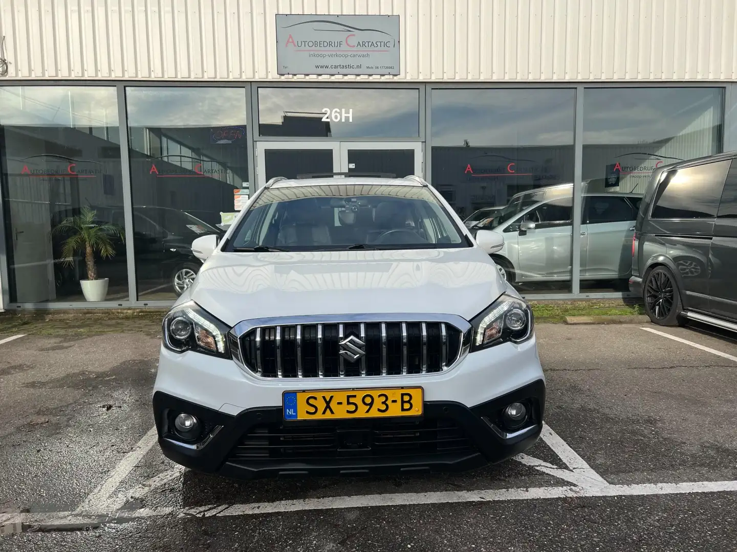 Suzuki S-Cross 1.4 Boosterjet High Executive AUTOMAAT | LEER | 1e White - 2